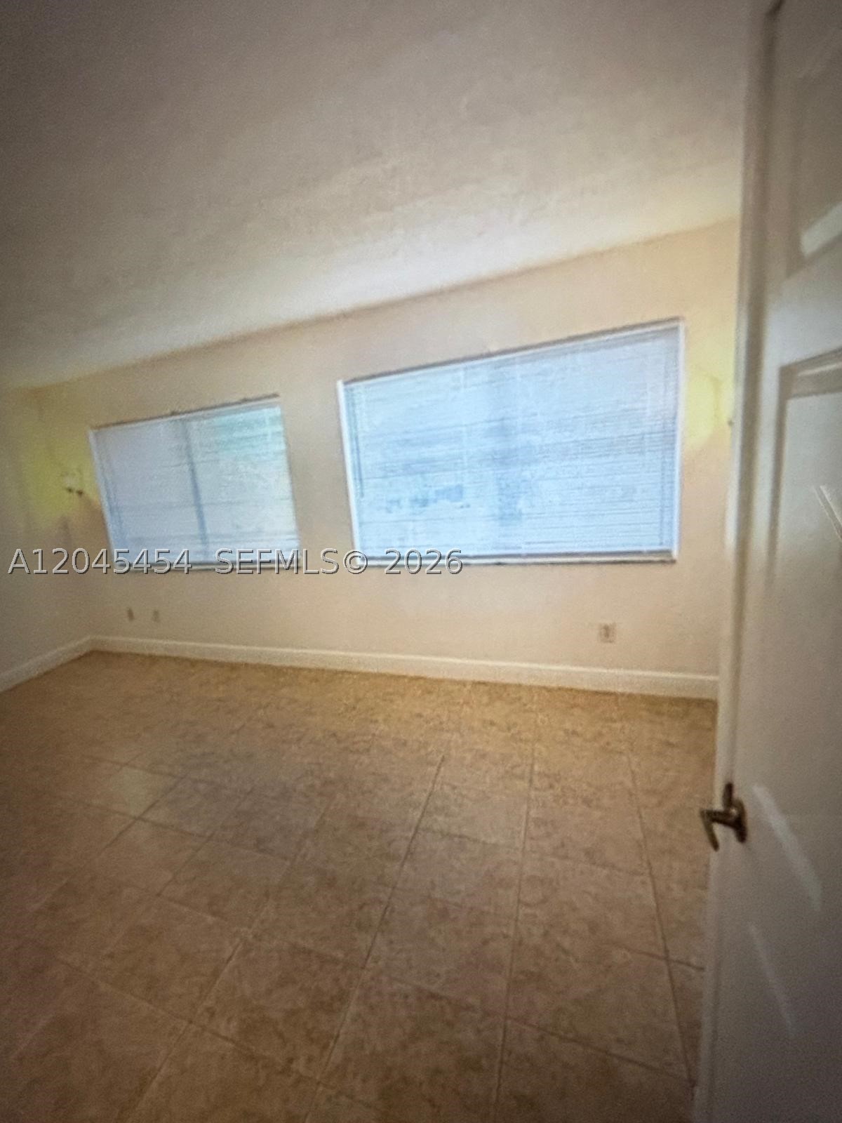 984 W 40th St #2, Hialeah FL 33012