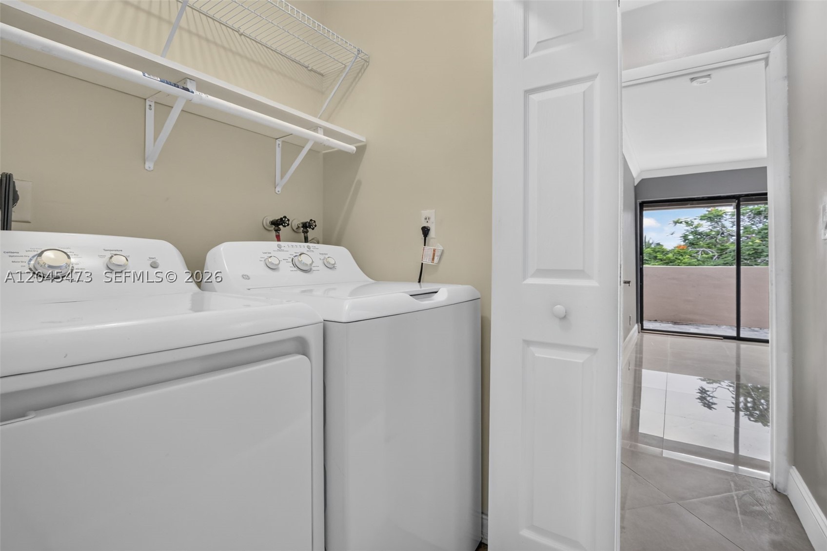 120 SW 96th Ter #204, Plantation FL 33324