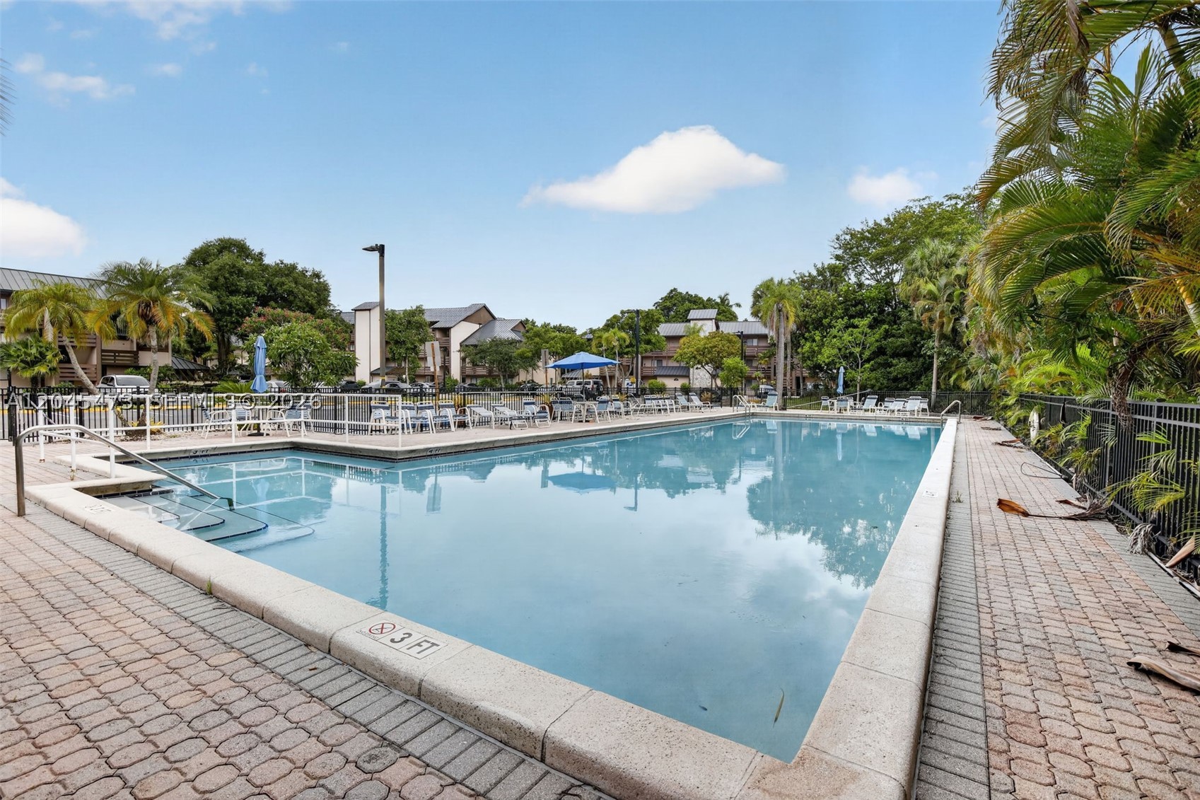 120 SW 96th Ter #204, Plantation FL 33324