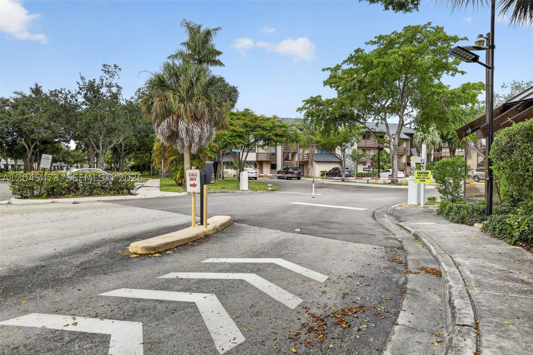 120 SW 96th Ter #204, Plantation FL 33324