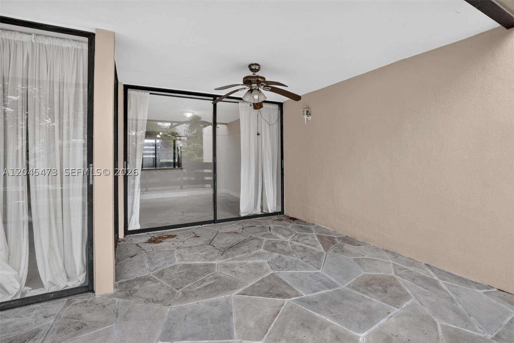 120 SW 96th Ter #204, Plantation FL 33324