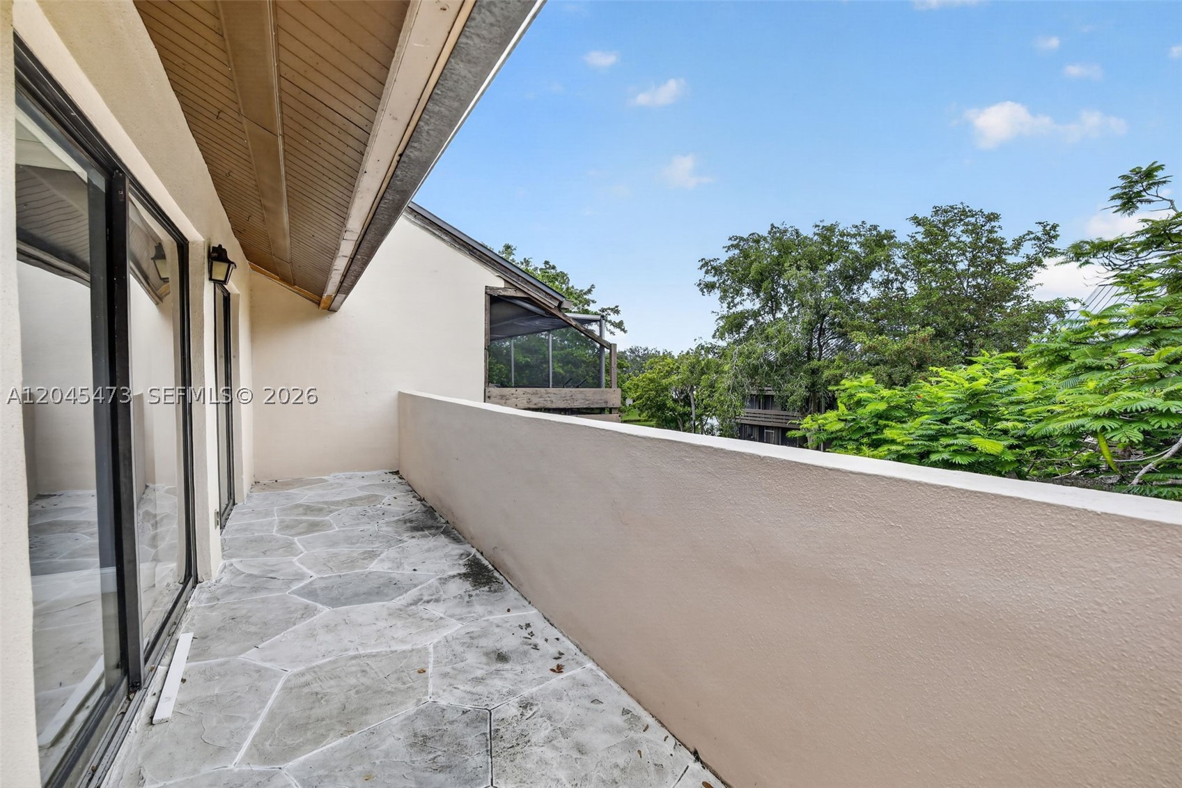 120 SW 96th Ter #204, Plantation FL 33324