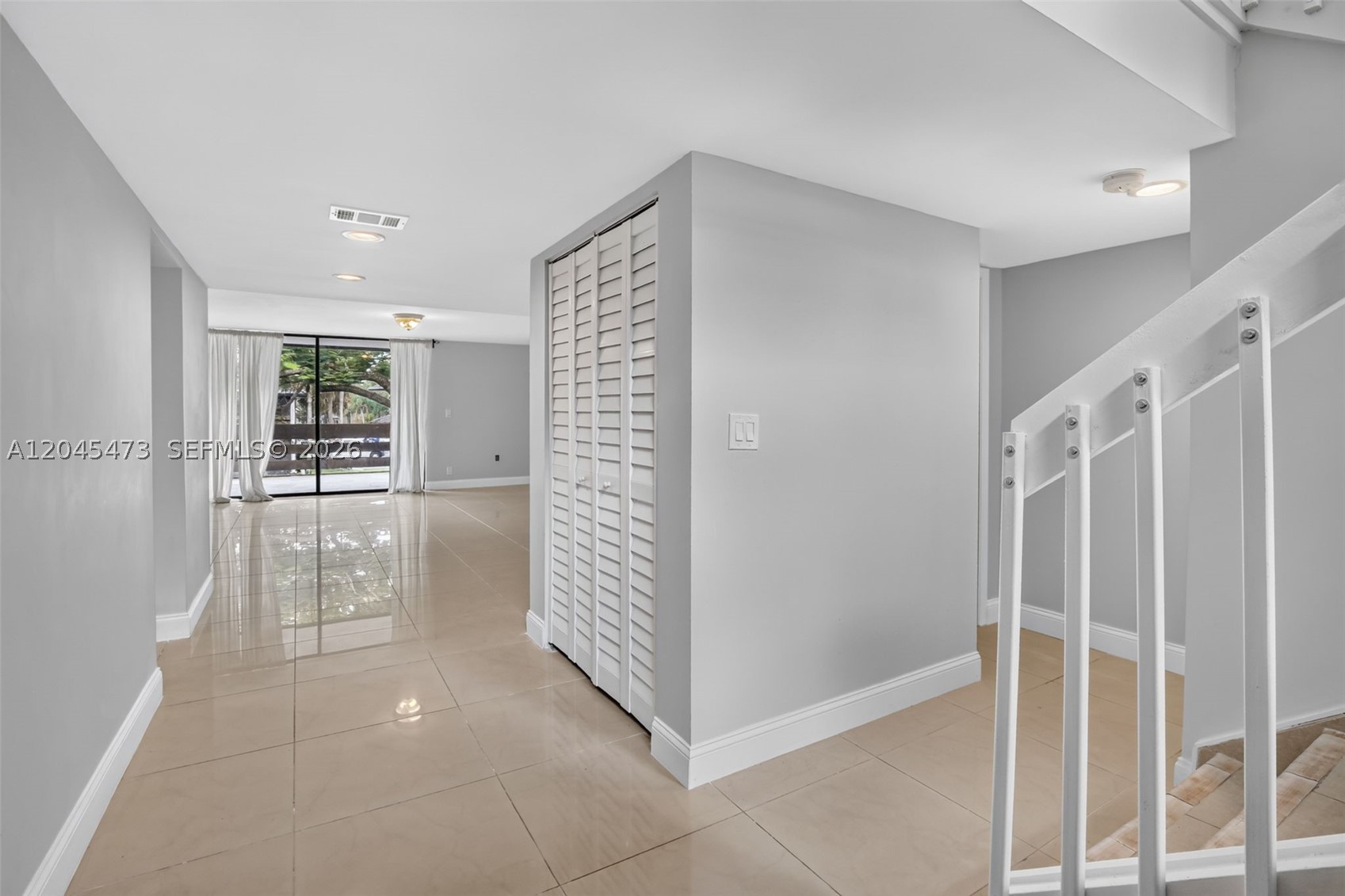 120 SW 96th Ter #204, Plantation FL 33324