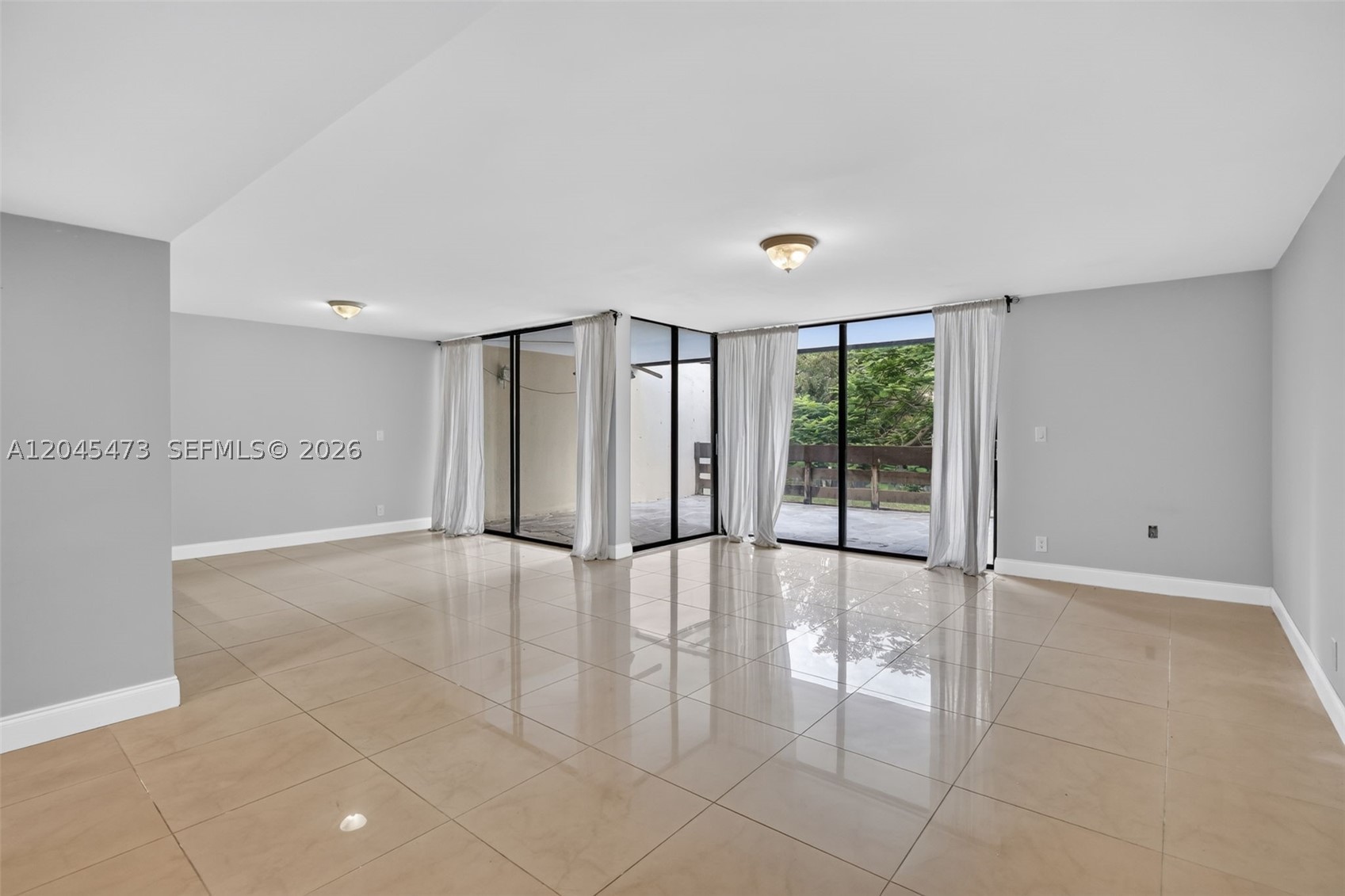 120 SW 96th Ter #204, Plantation FL 33324