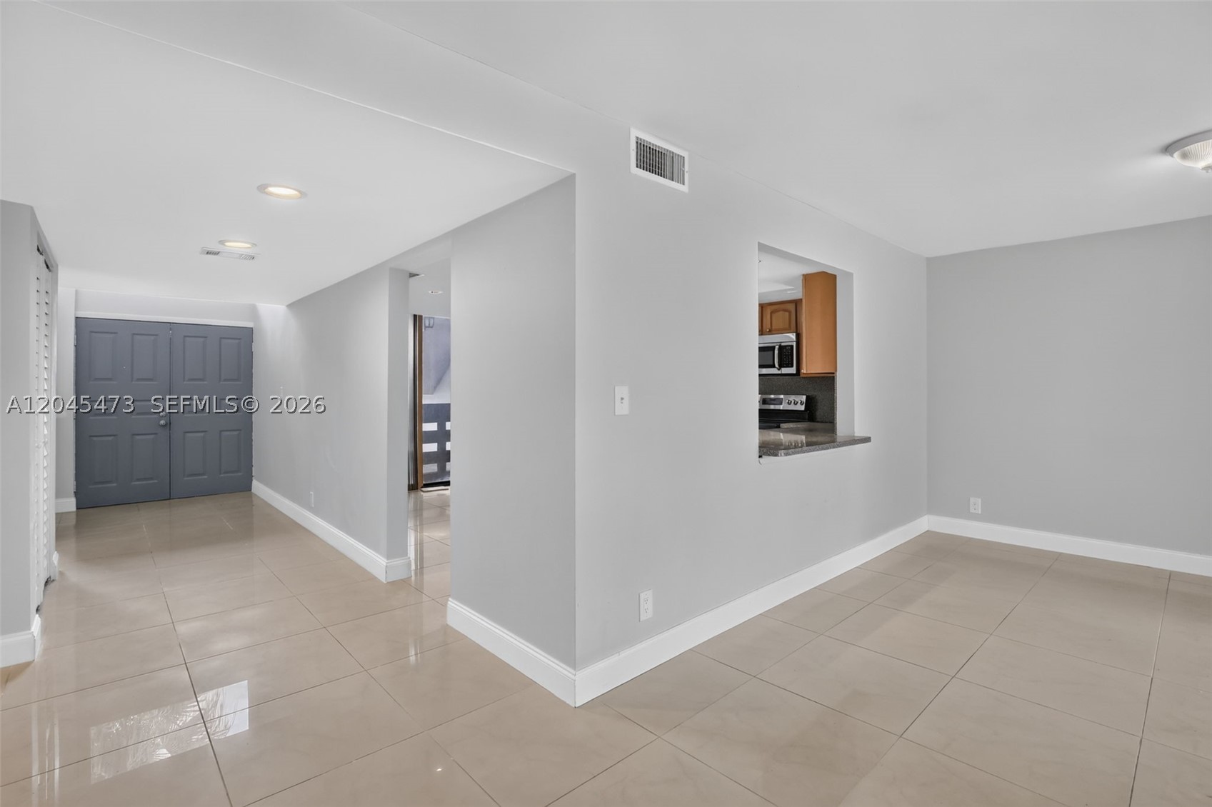 120 SW 96th Ter #204, Plantation FL 33324