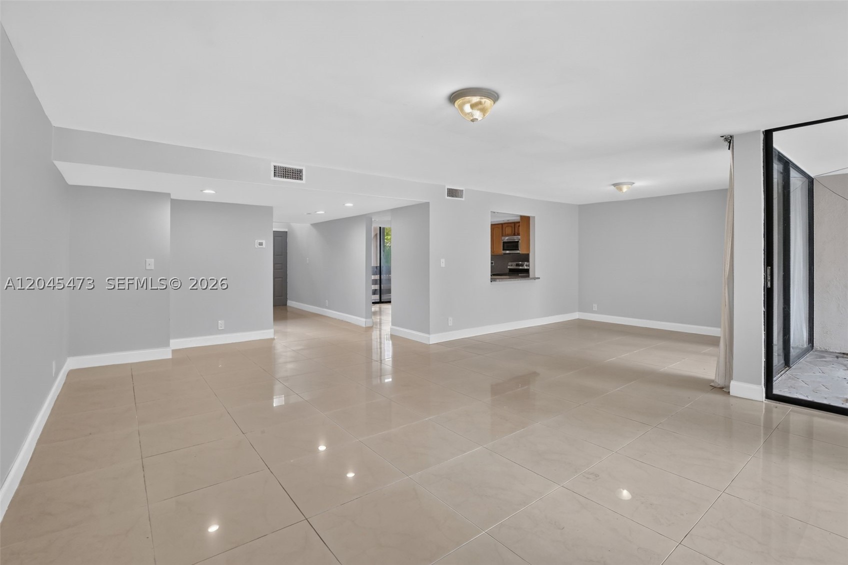 120 SW 96th Ter #204, Plantation FL 33324