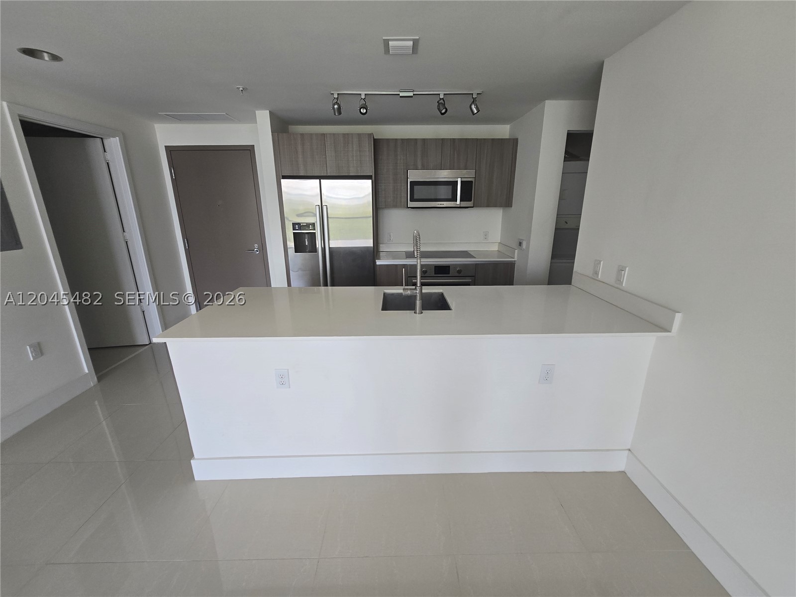 201 SW 17th Rd #611, Miami FL 33129