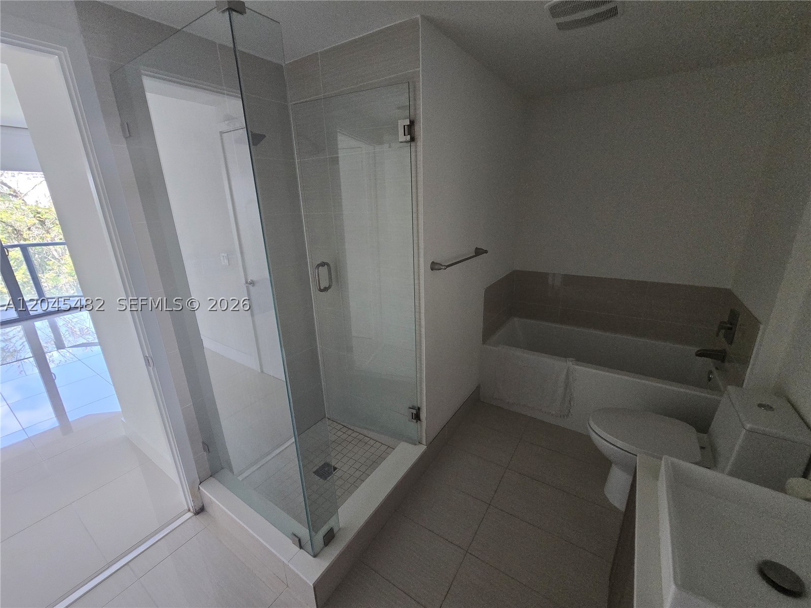 201 SW 17th Rd #611, Miami FL 33129