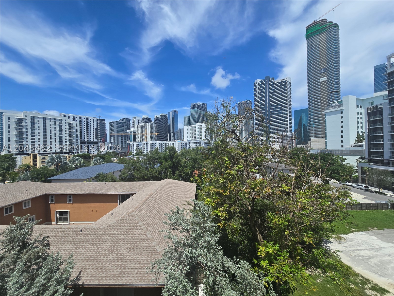 201 SW 17th Rd #611, Miami FL 33129