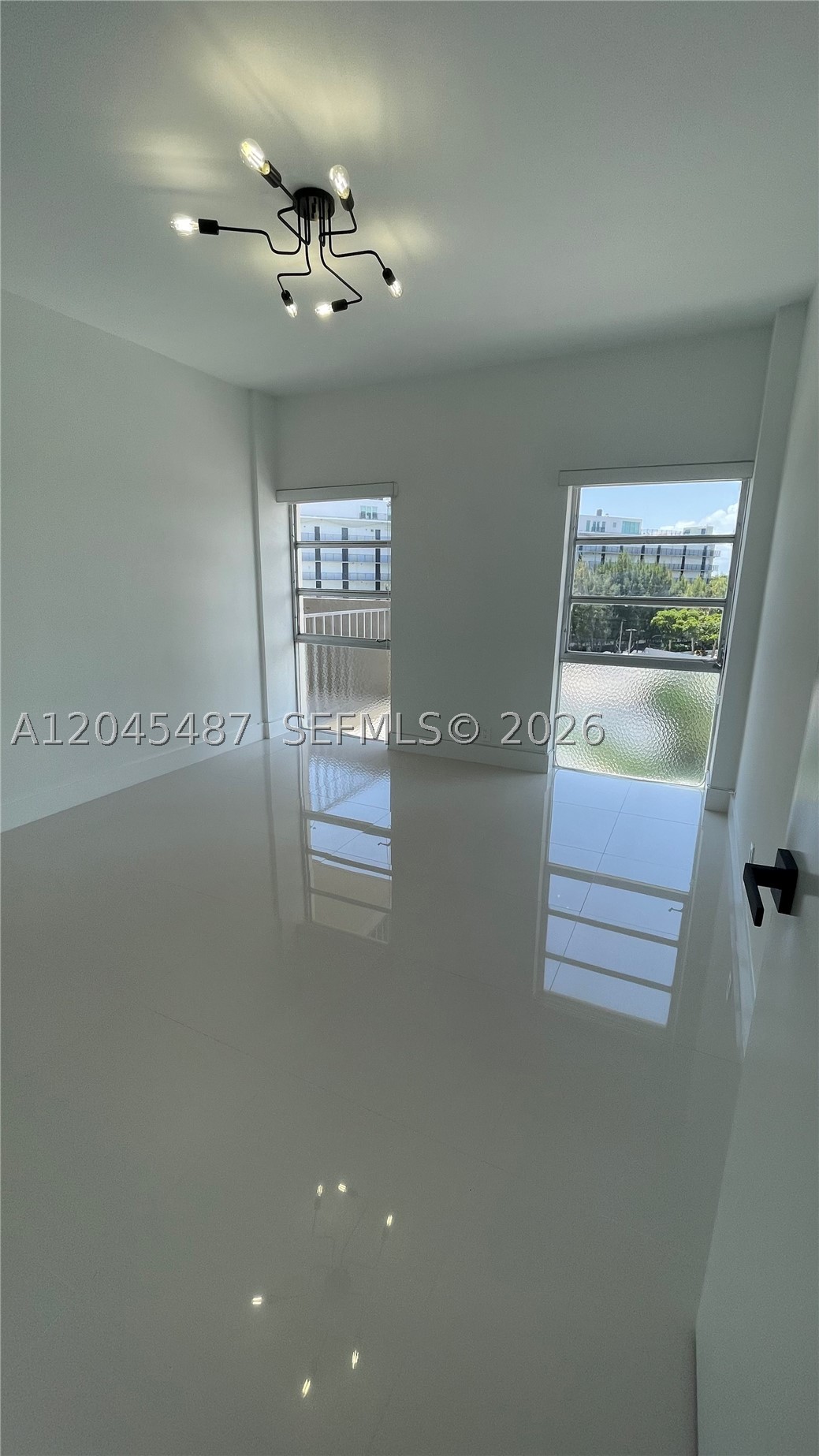 880 NE 69th St #5L, Miami FL 33138