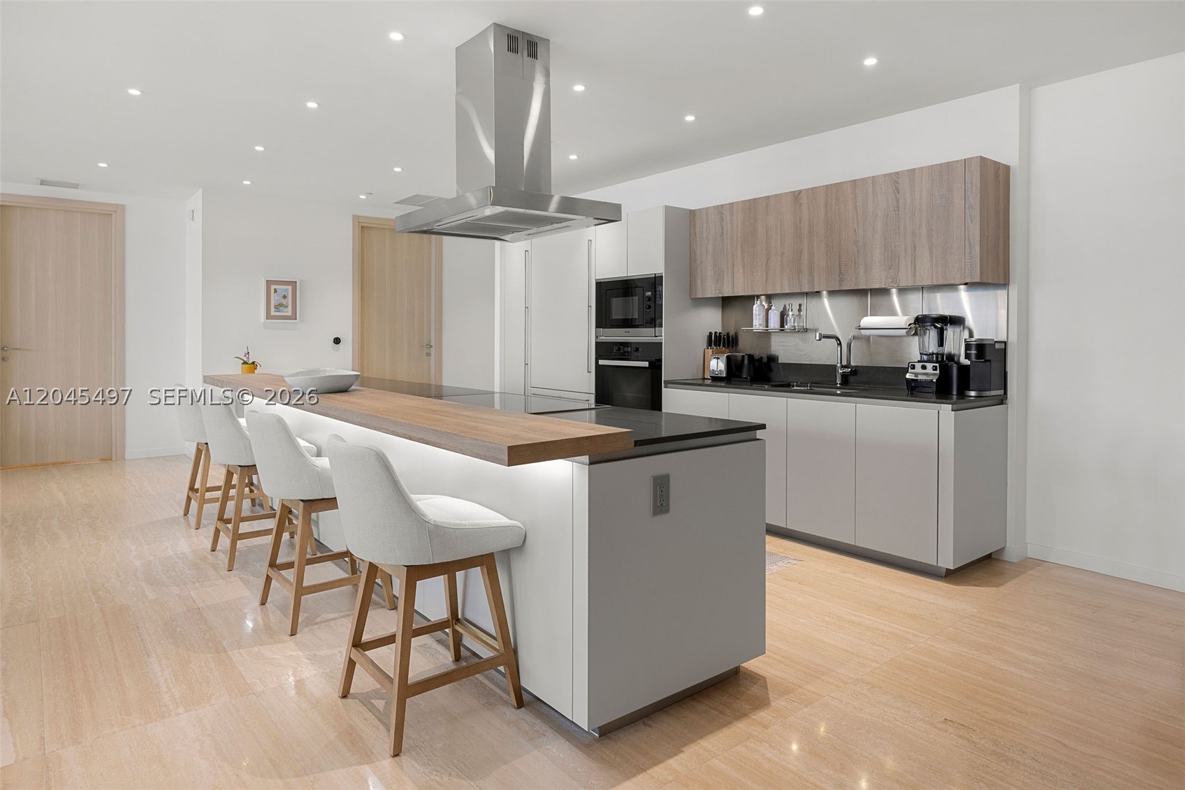 1000 Brickell Plz #PH5403, Miami FL 33131