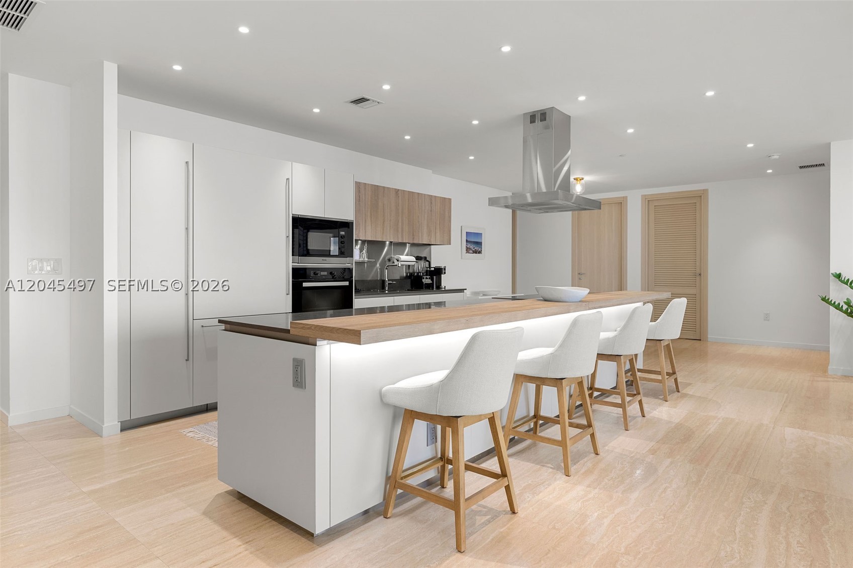 1000 Brickell Plz #PH5403, Miami FL 33131