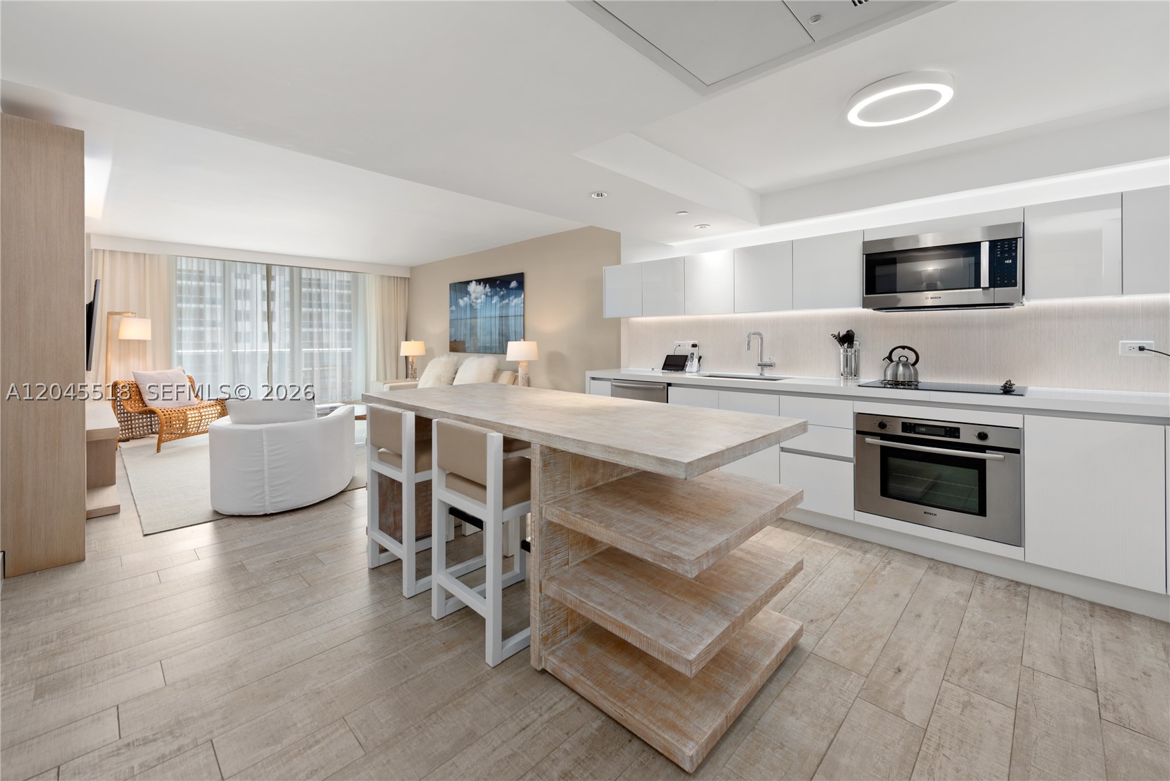 102 24th St #1110, Miami Beach FL 33139