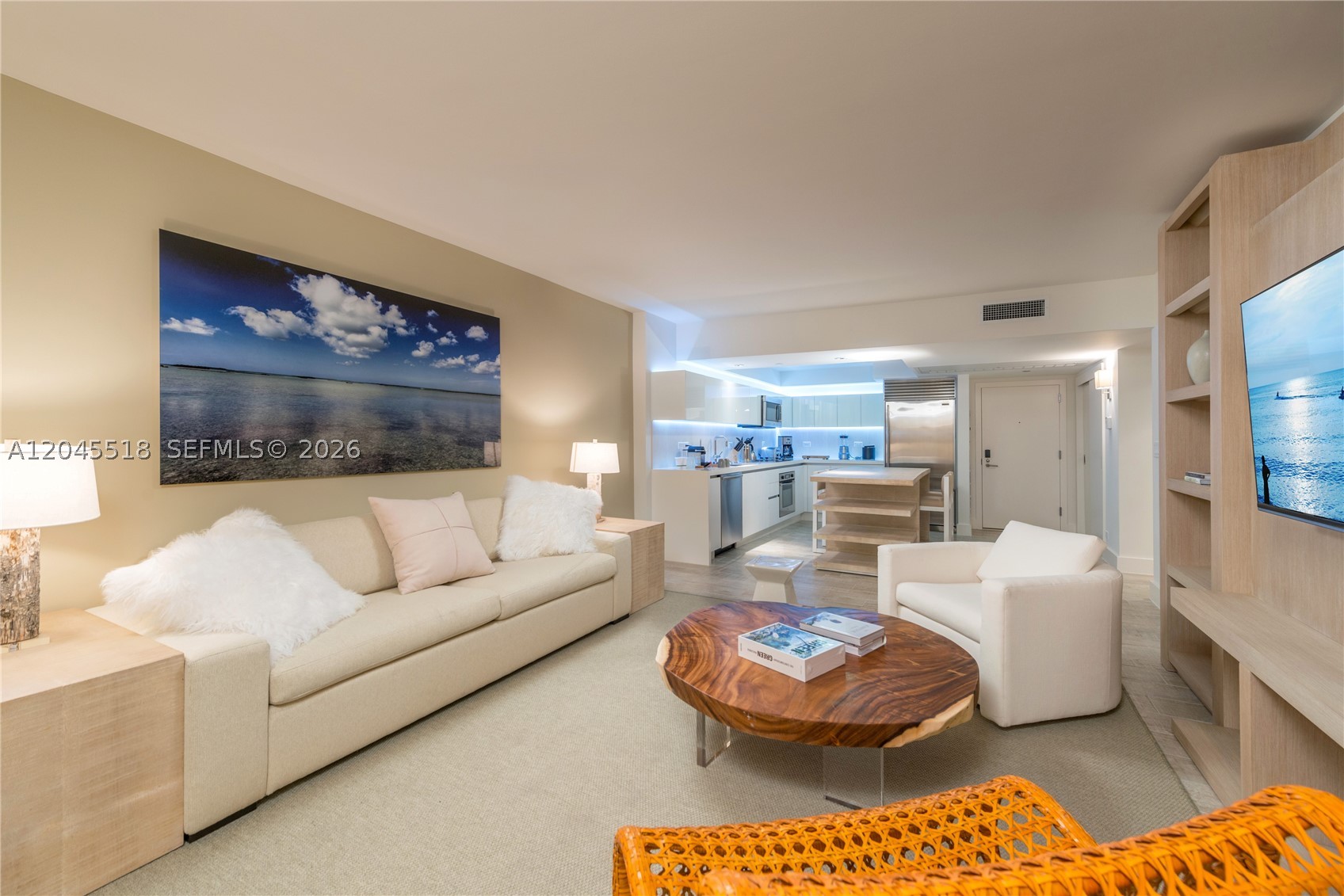 102 24th St #1110, Miami Beach FL 33139
