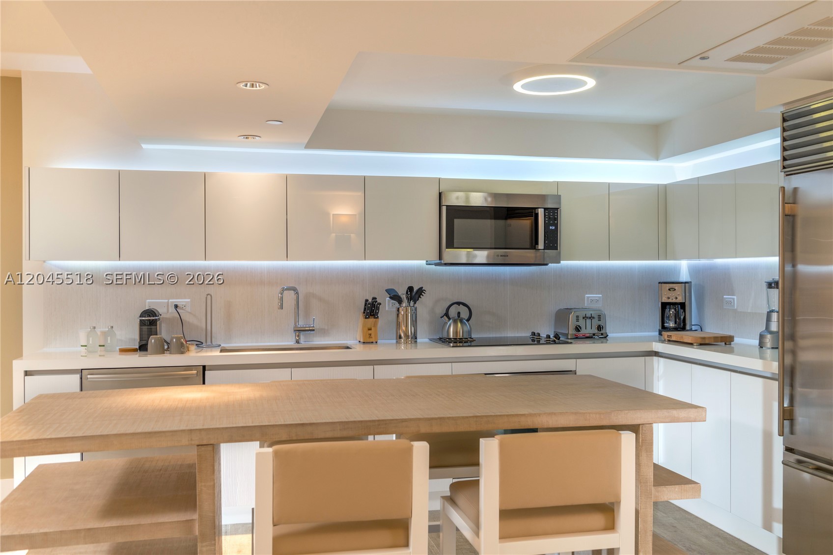 102 24th St #1110, Miami Beach FL 33139