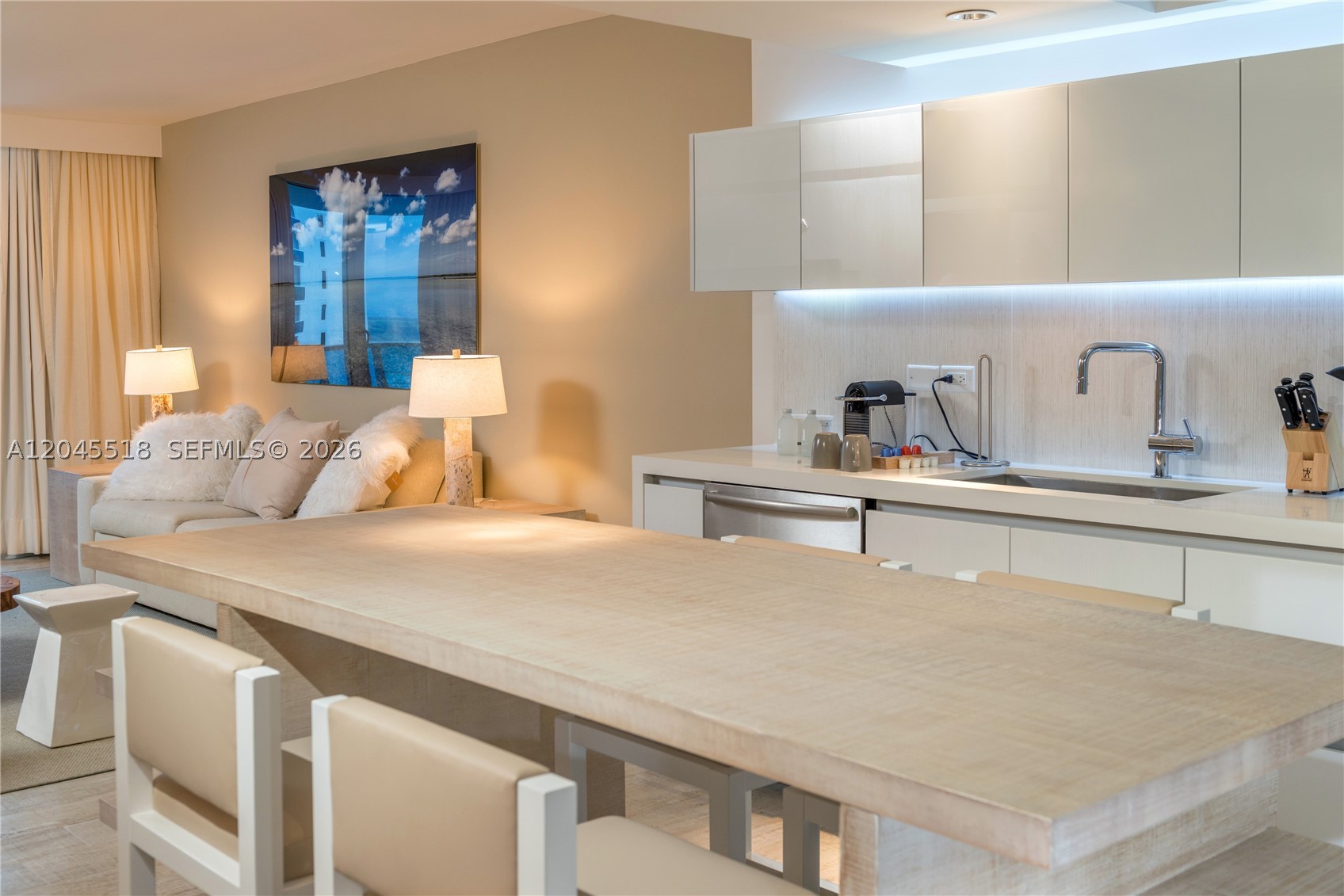 102 24th St #1110, Miami Beach FL 33139