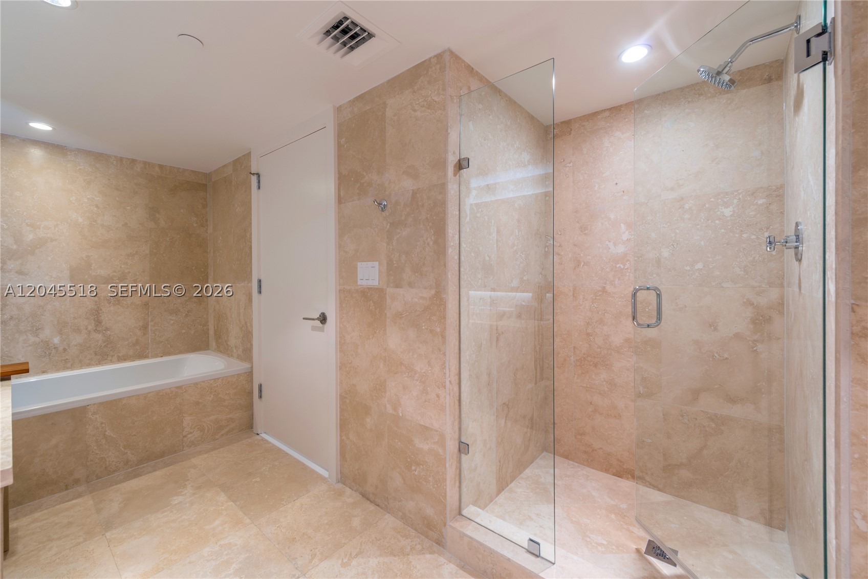 102 24th St #1110, Miami Beach FL 33139