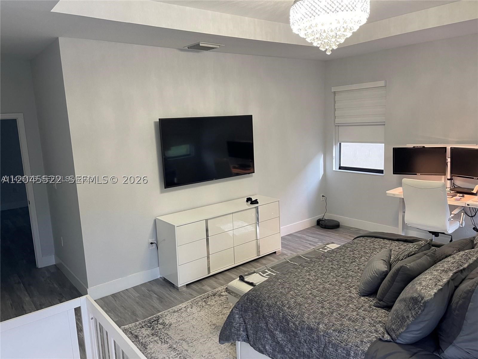 8719 W 33rd Ave, Hialeah FL 33018
