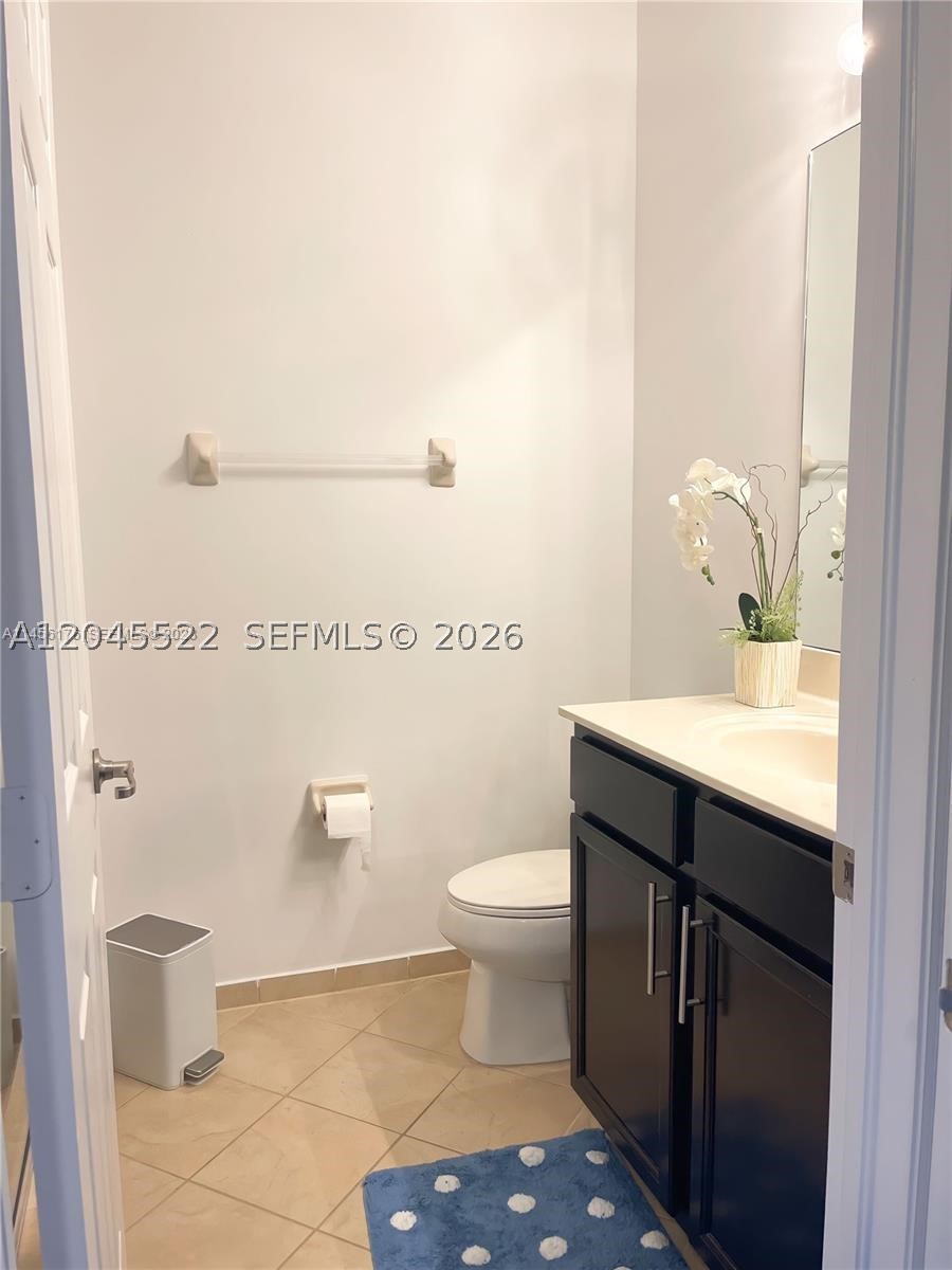 8719 W 33rd Ave, Hialeah FL 33018