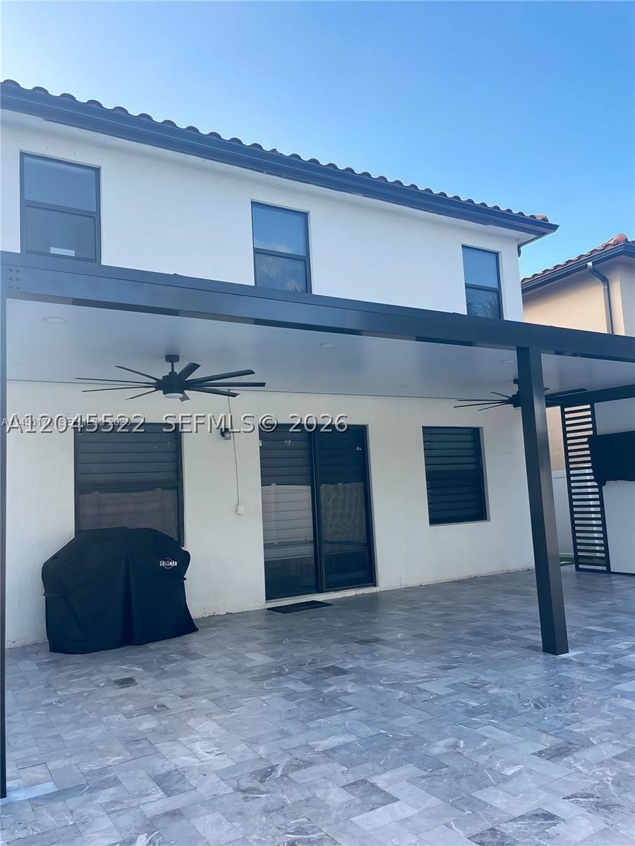 8719 W 33rd Ave, Hialeah FL 33018