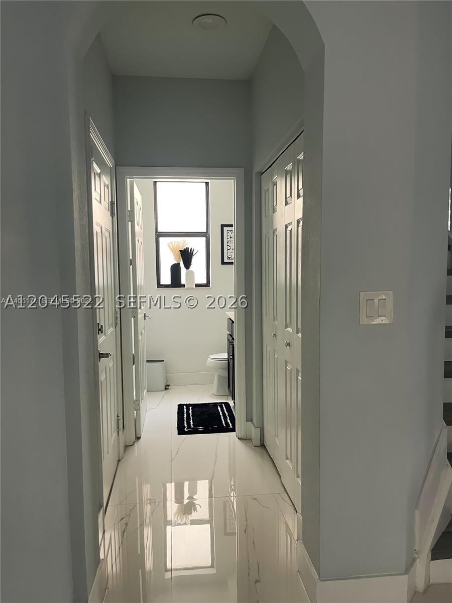 8719 W 33rd Ave, Hialeah FL 33018