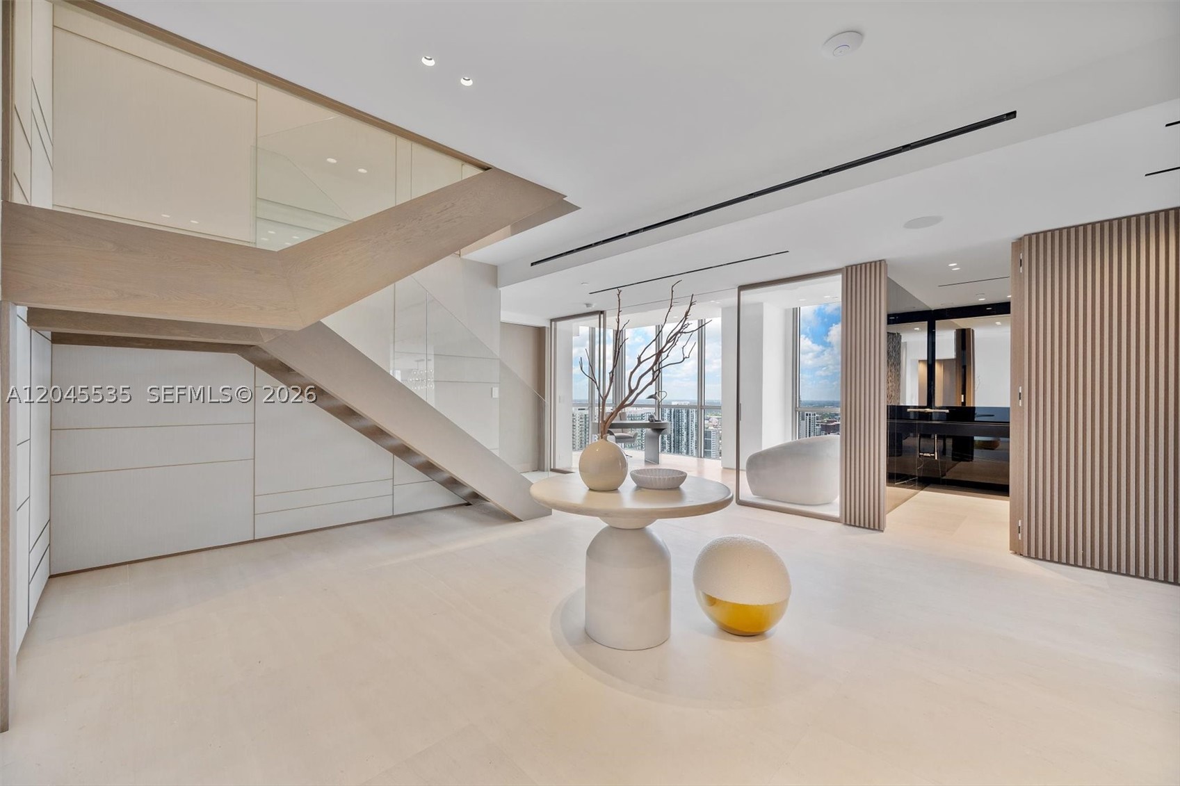 1100 Biscayne Blvd #3906, Miami FL 33132