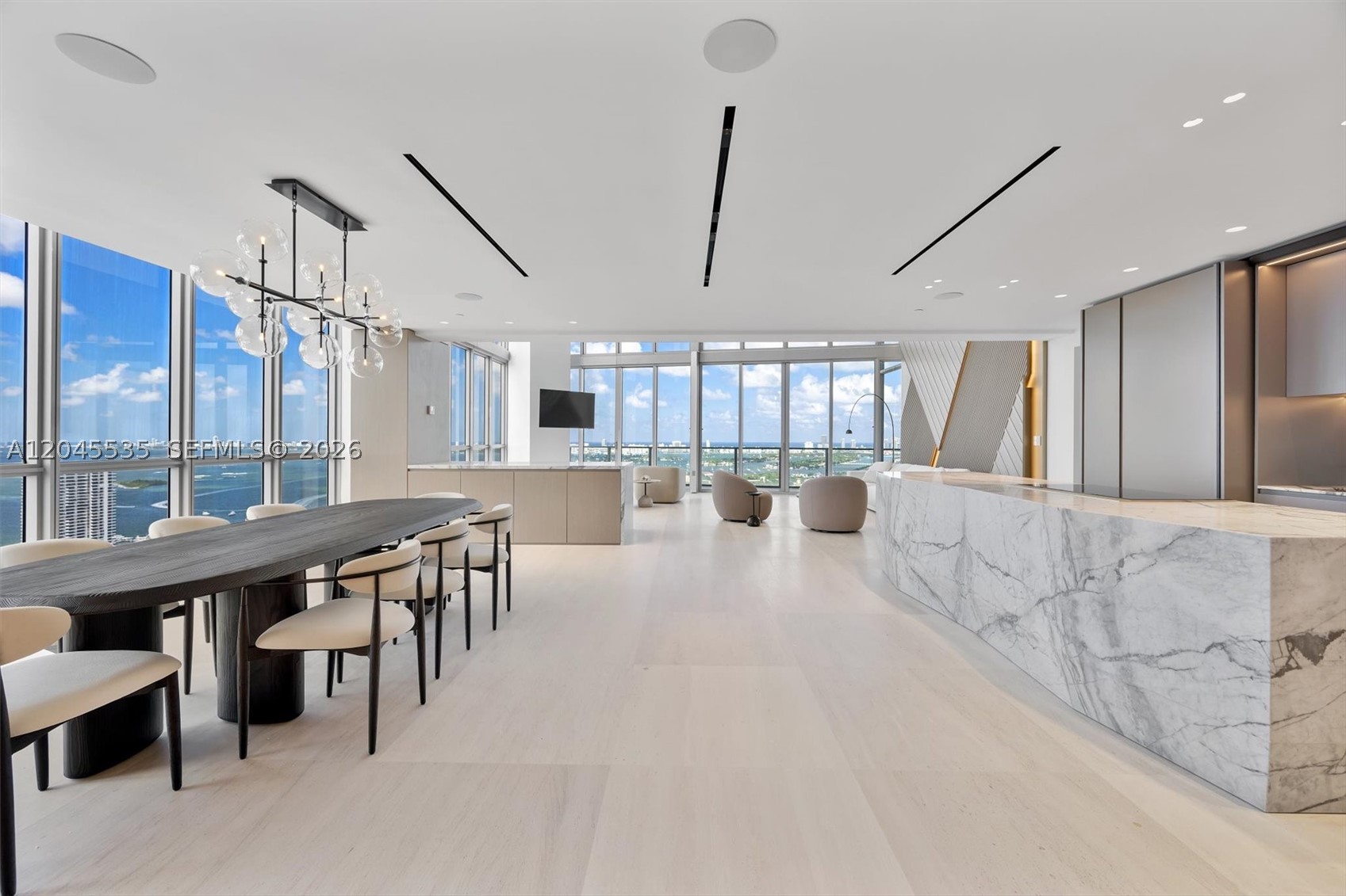 1100 Biscayne Blvd #3906, Miami FL 33132