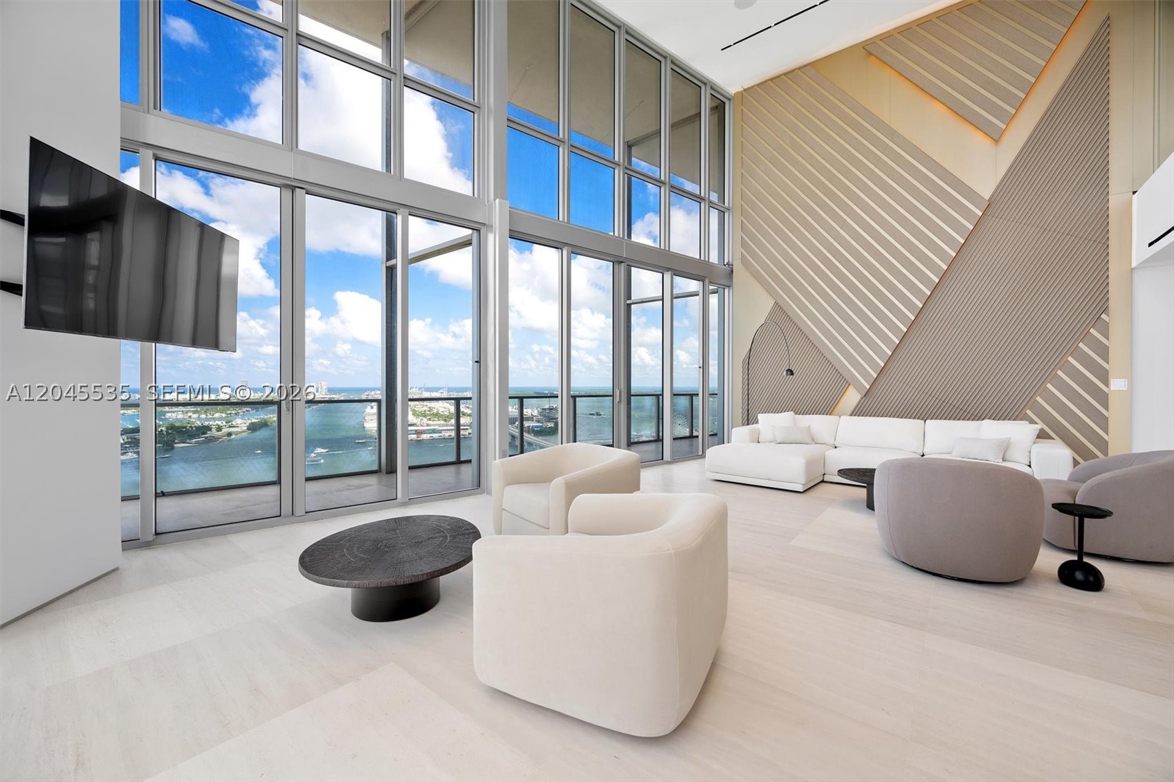 1100 Biscayne Blvd #3906, Miami FL 33132