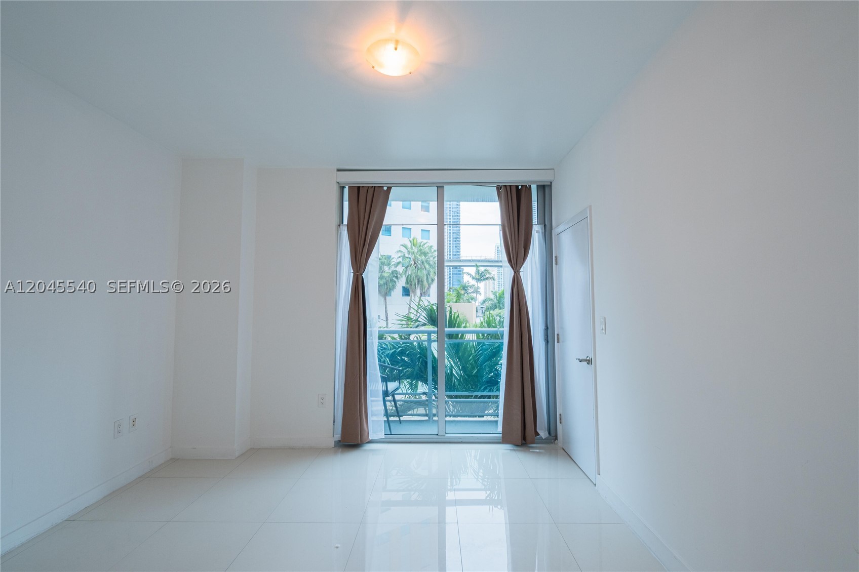 350 S Miami Ave #306, Miami FL 33130