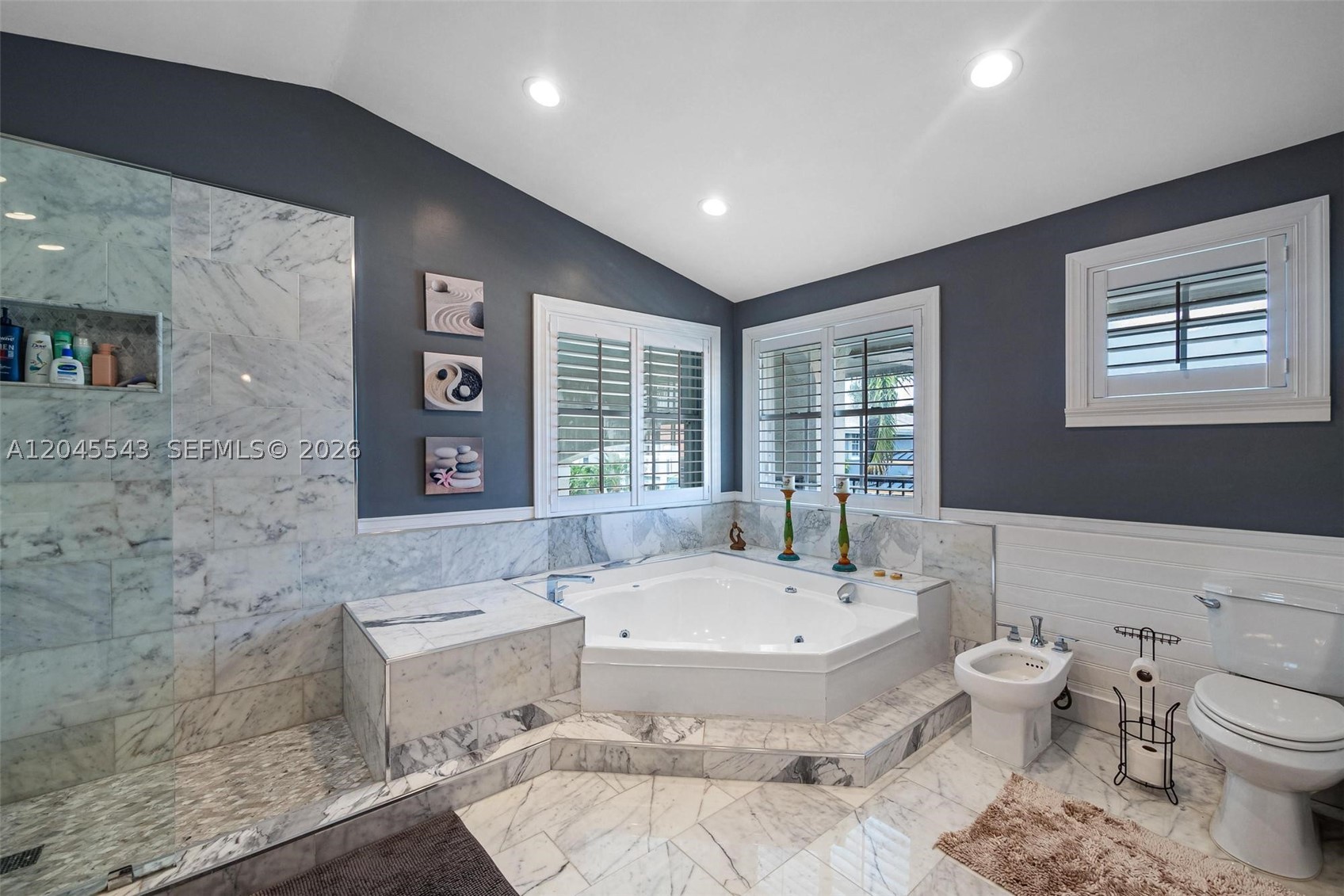 15941 NW 83rd Ave, Miami Lakes FL 33016