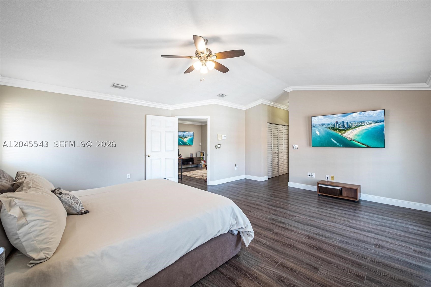 15941 NW 83rd Ave, Miami Lakes FL 33016
