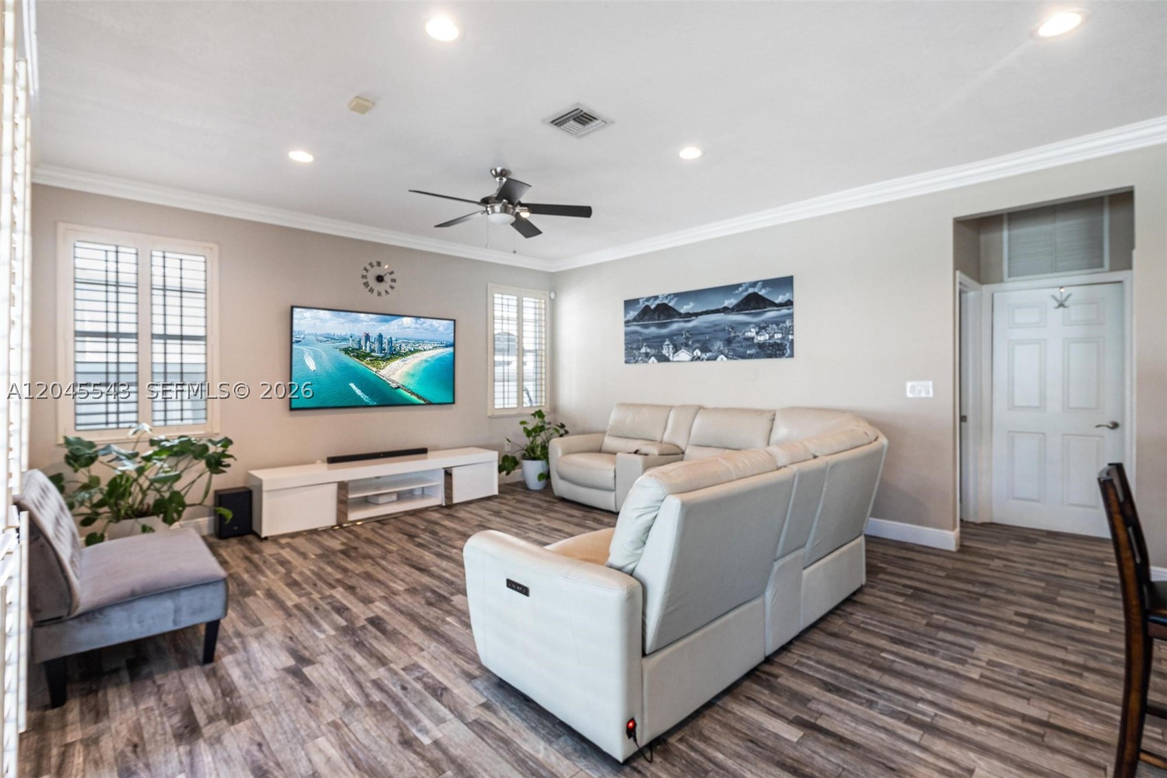 15941 NW 83rd Ave, Miami Lakes FL 33016