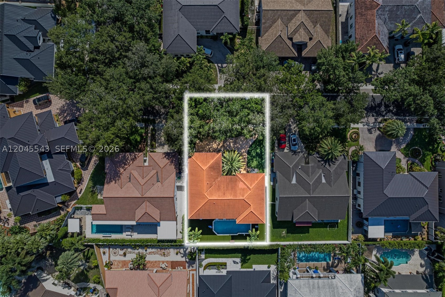 15941 NW 83rd Ave, Miami Lakes FL 33016