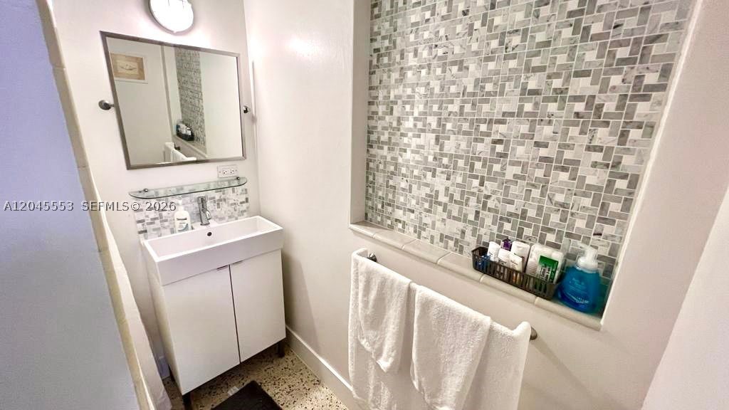 262 Bombay Ave, Lauderdale By The Sea FL 33308