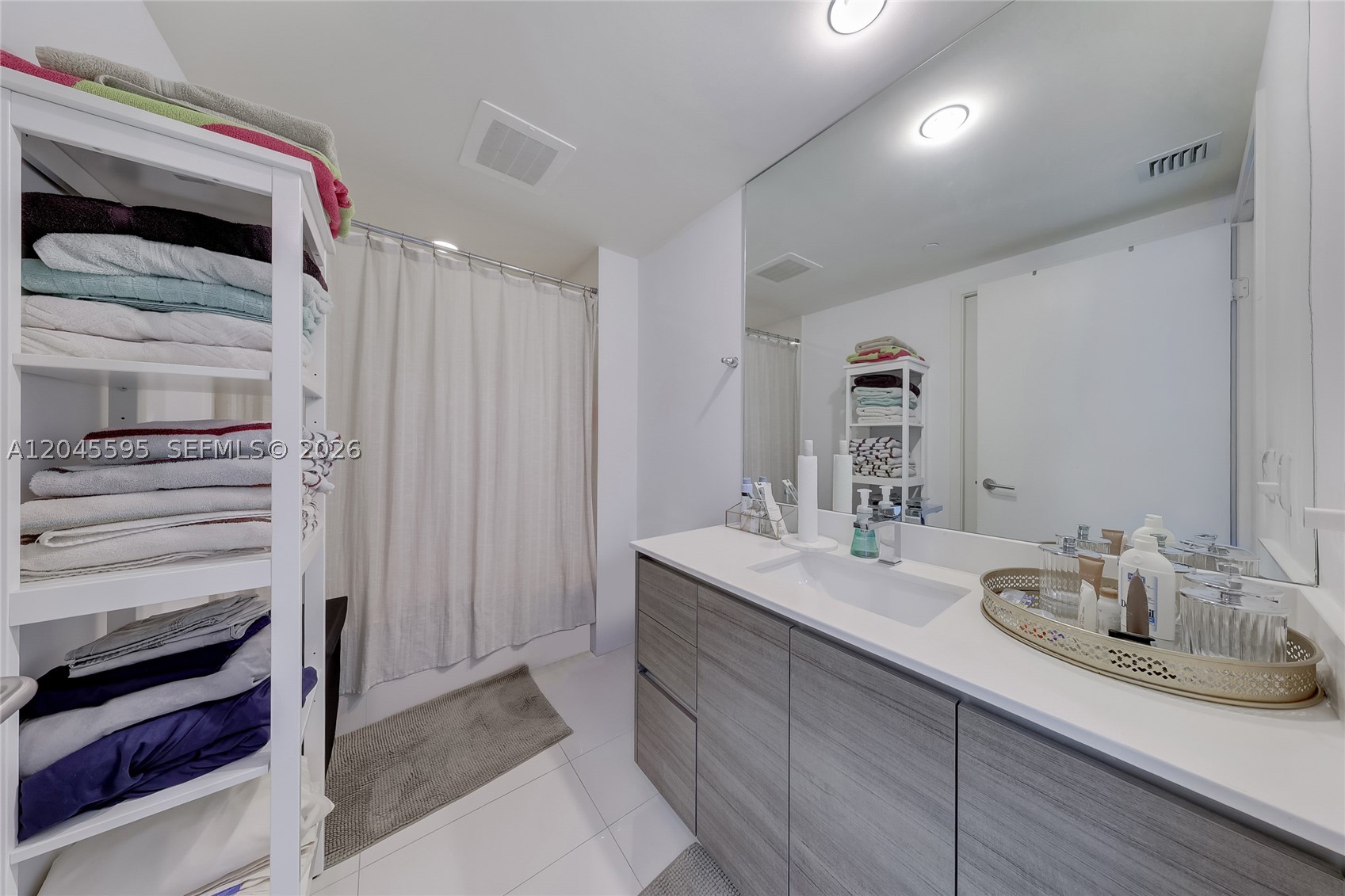 1100 S Miami Ave #2504, Miami FL 33130