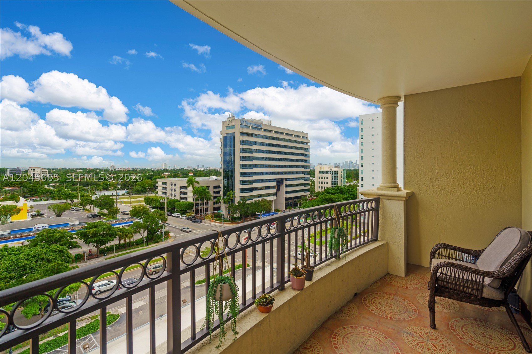 3232 SW 22nd Ter #804, Miami FL 33145