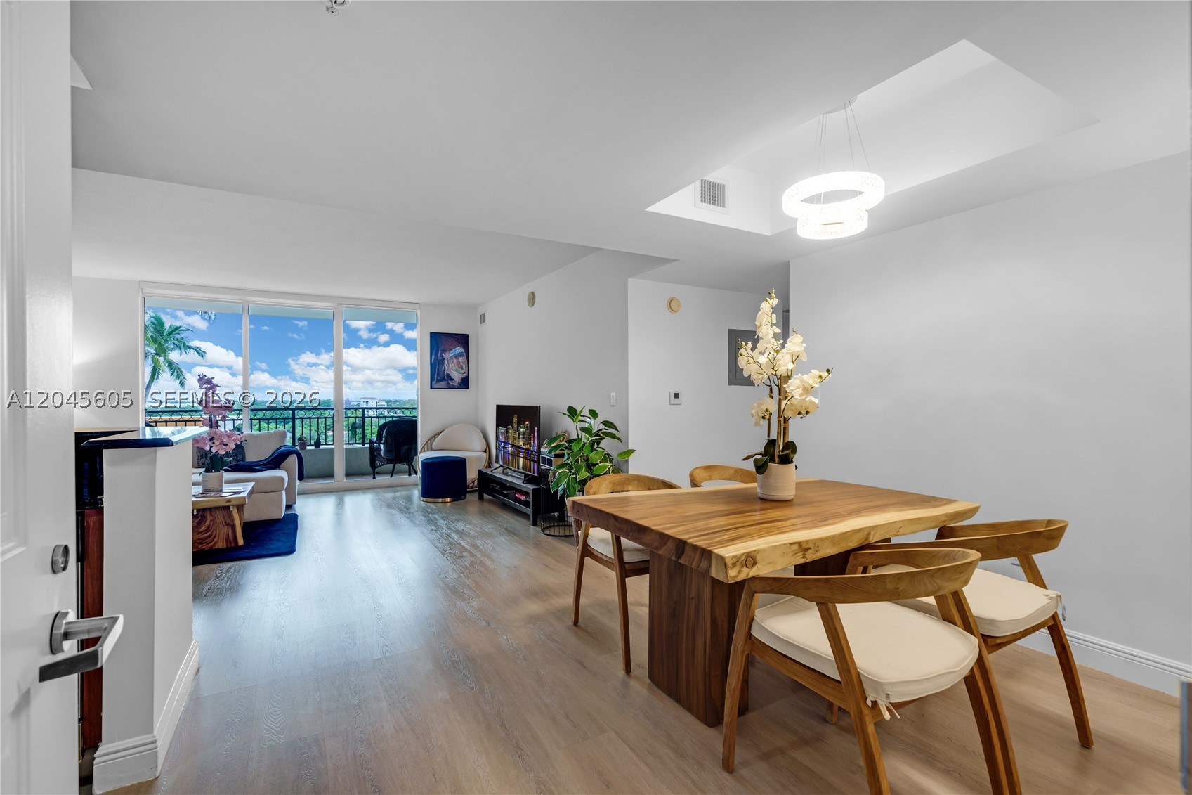 3232 SW 22nd Ter #804, Miami FL 33145