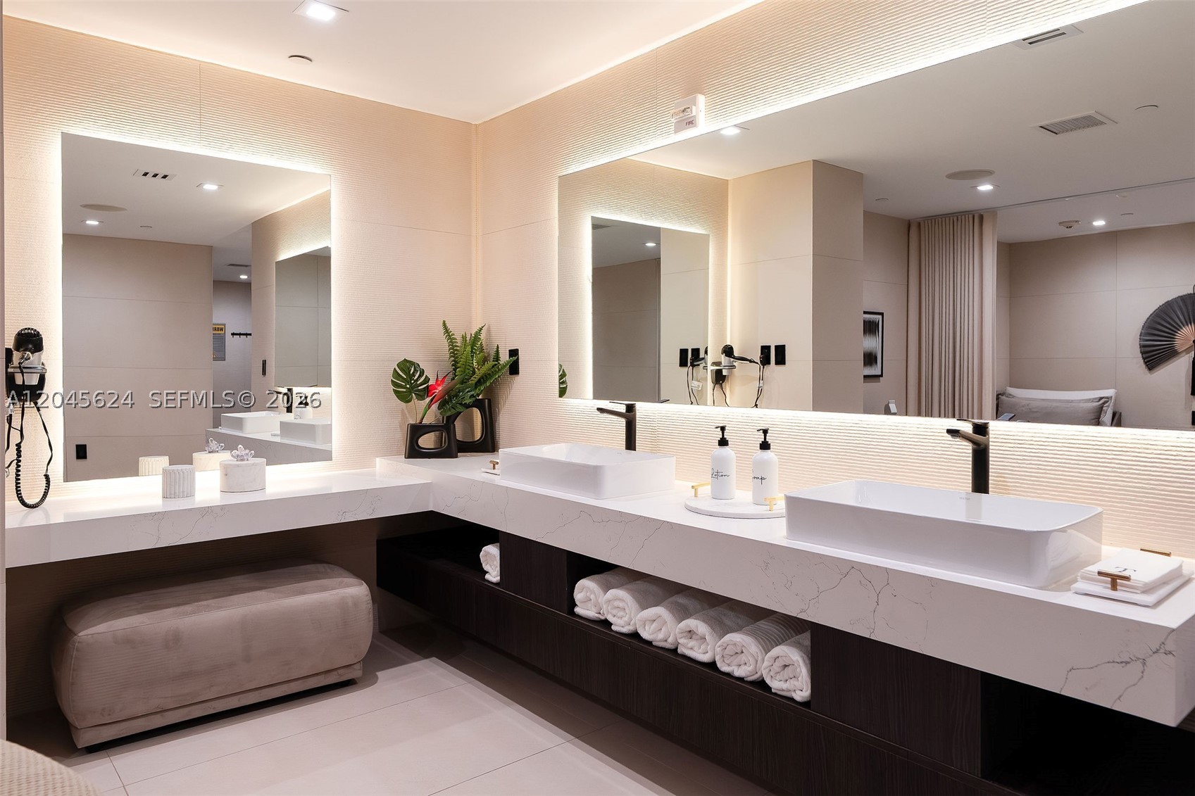 15901 Collins Ave #2502, Sunny Isles Beach FL 33160