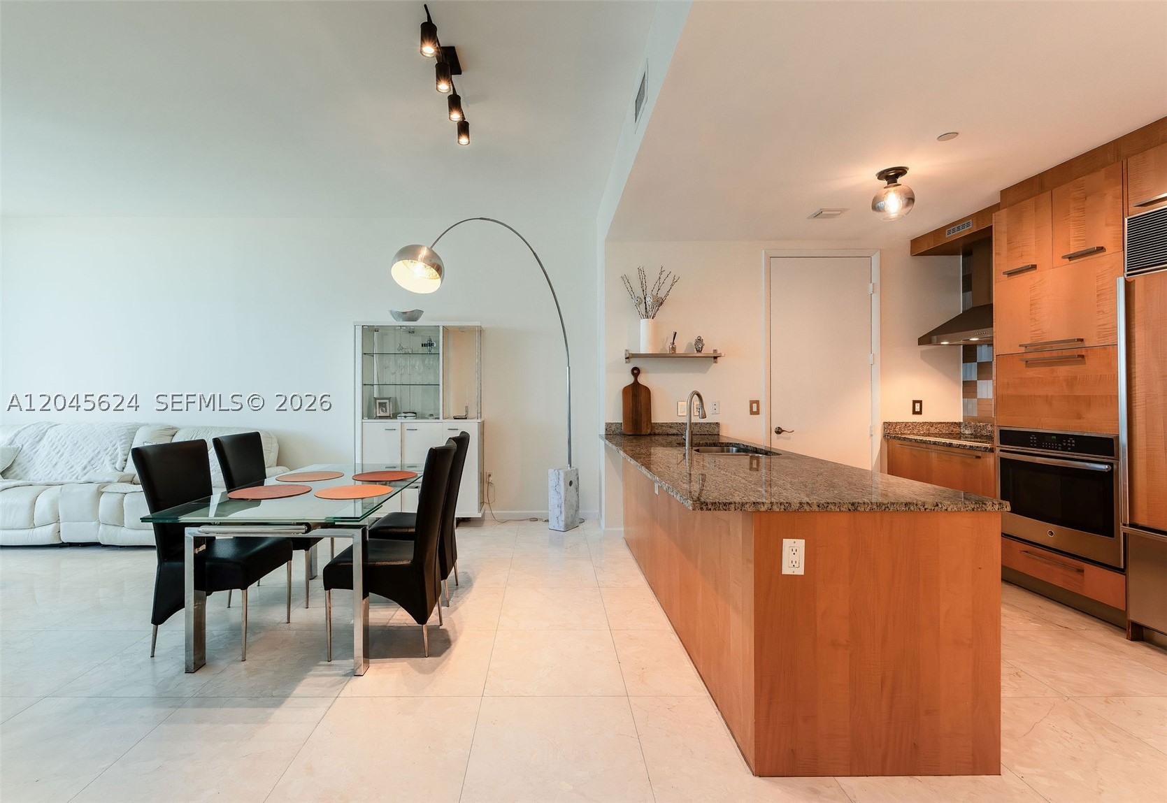 15901 Collins Ave #2502, Sunny Isles Beach FL 33160