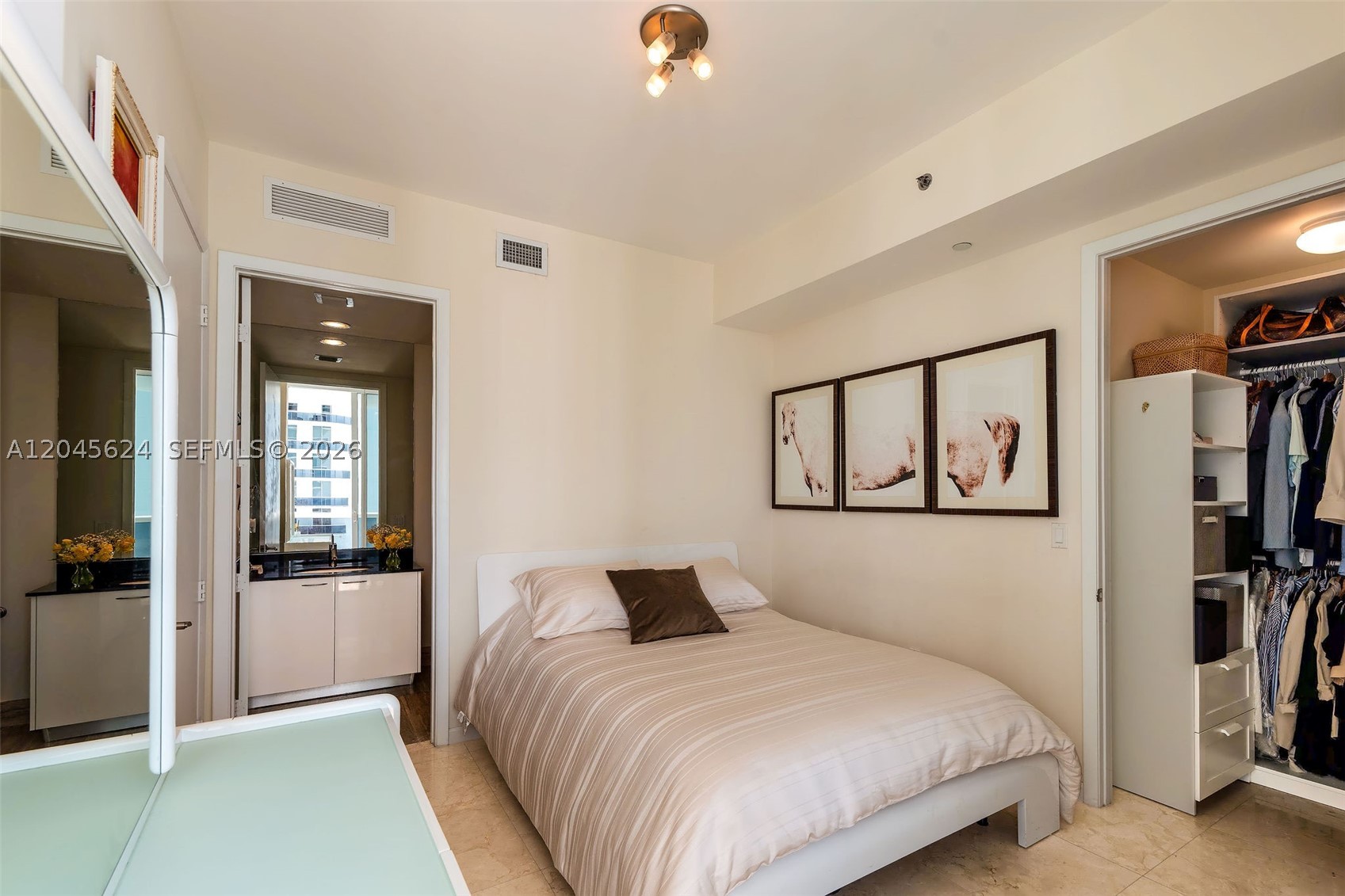 15901 Collins Ave #2502, Sunny Isles Beach FL 33160