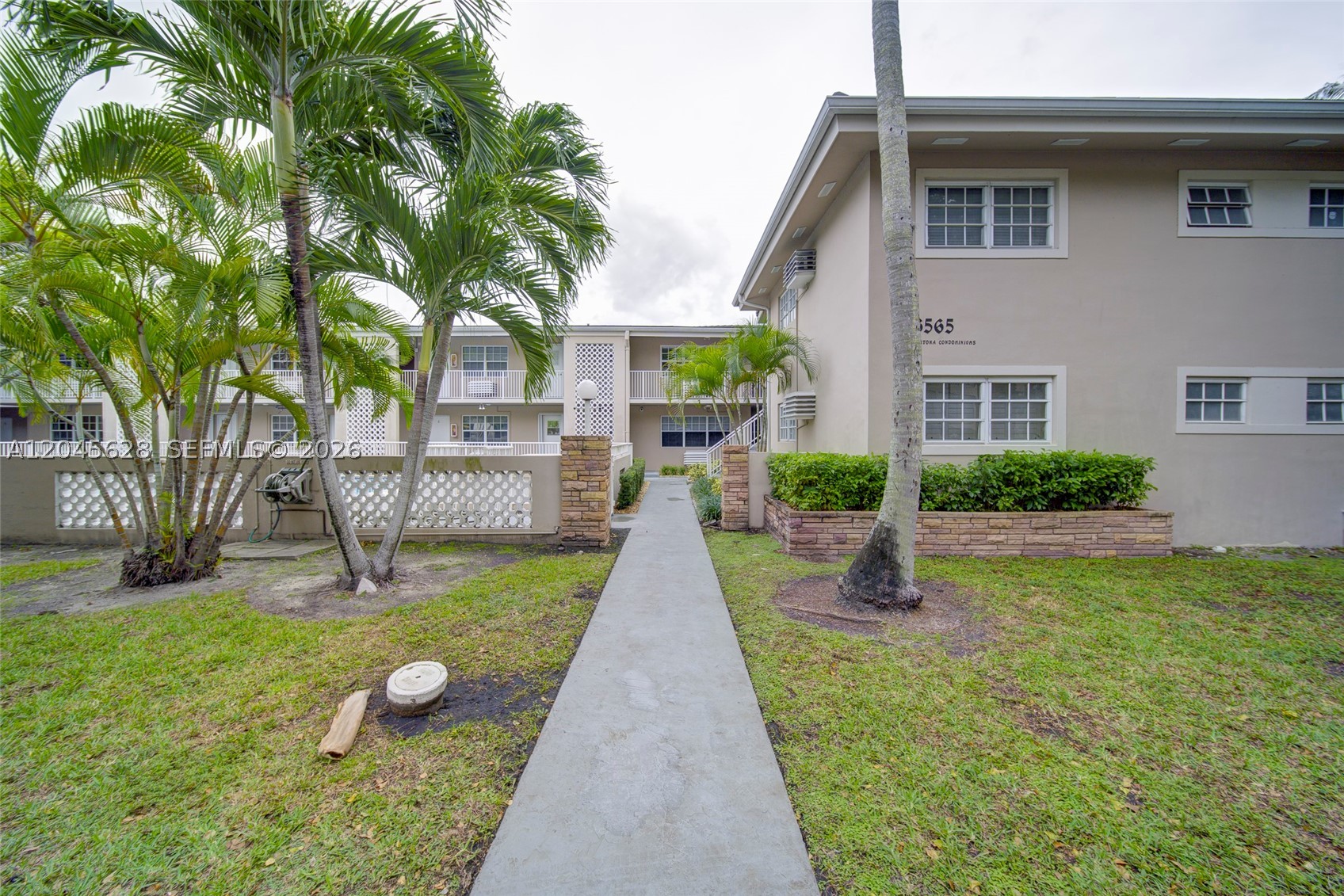 6565 Santona St #B19, Coral Gables FL 33146