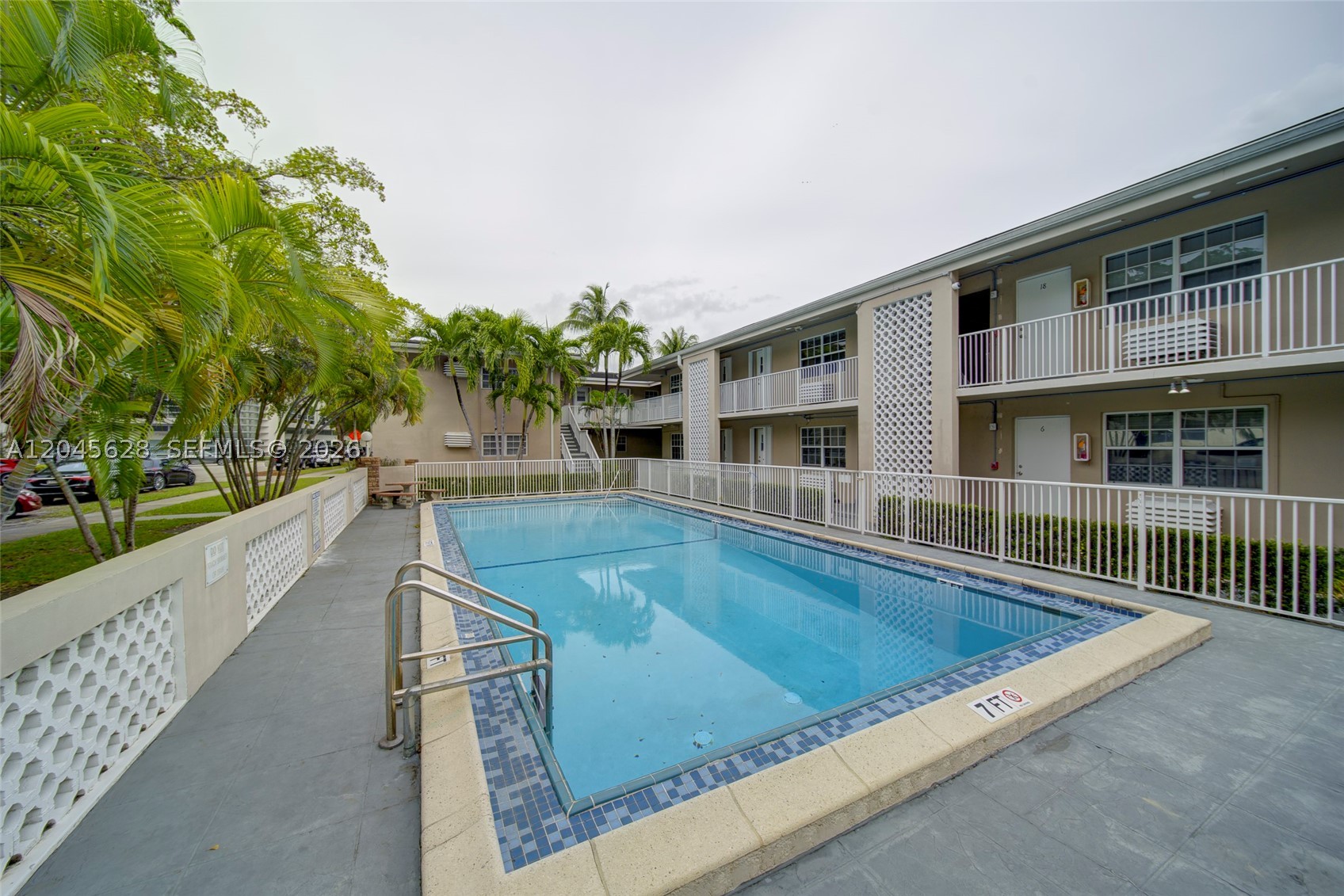 6565 Santona St #B19, Coral Gables FL 33146