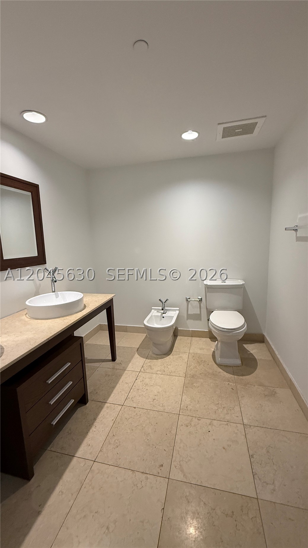 495 Brickell Ave #3106, Miami FL 33131