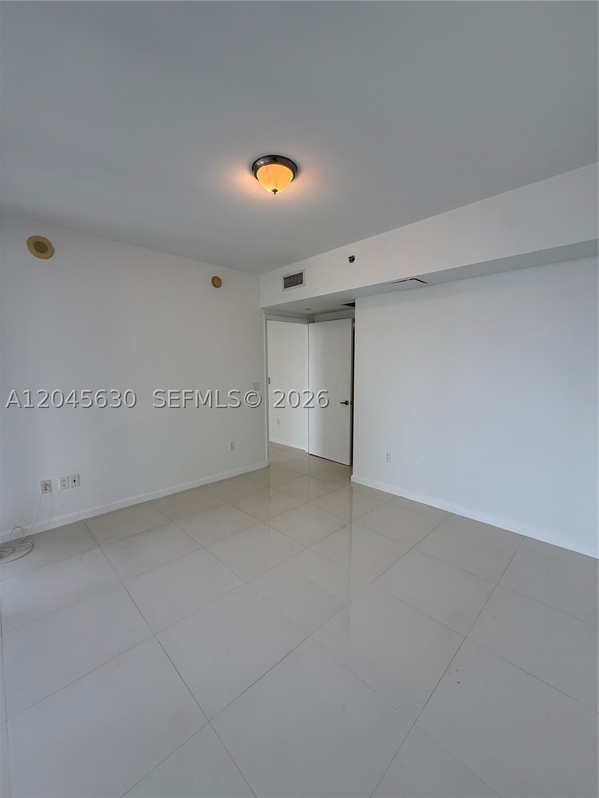 495 Brickell Ave #3106, Miami FL 33131