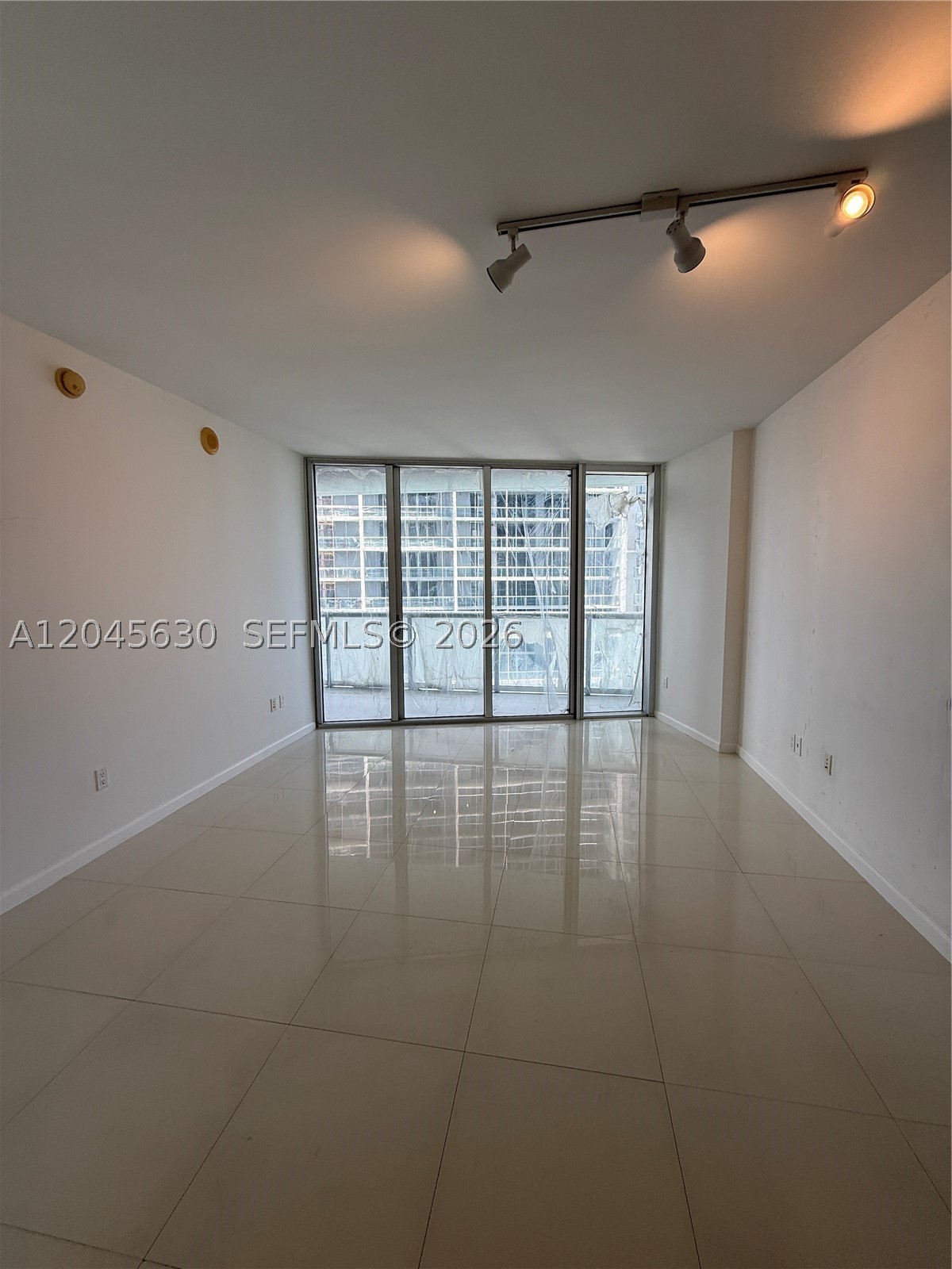 495 Brickell Ave #3106, Miami FL 33131
