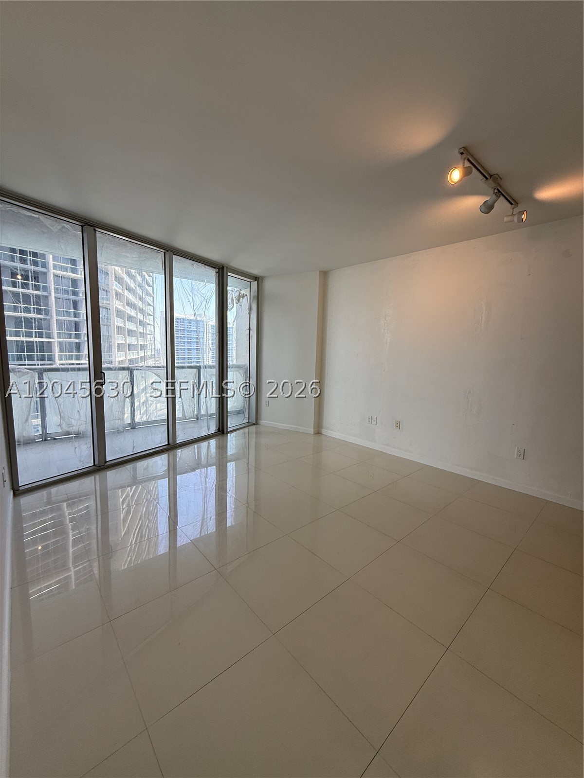 495 Brickell Ave #3106, Miami FL 33131