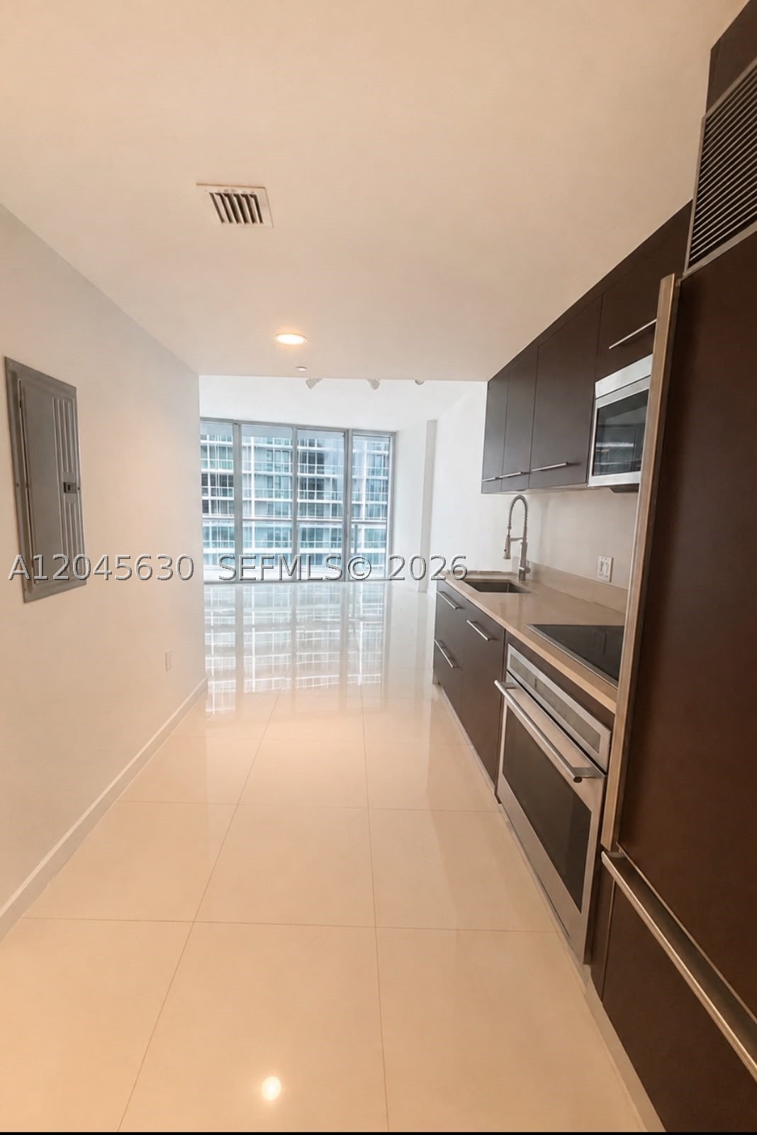 495 Brickell Ave #3106, Miami FL 33131