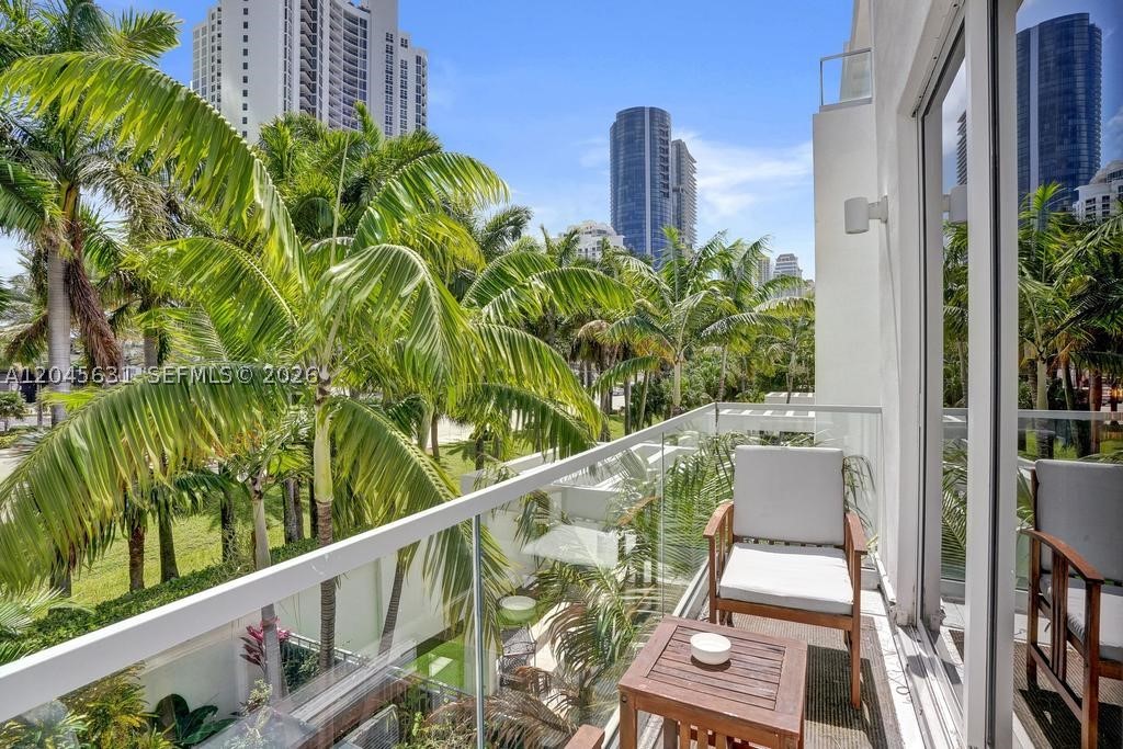 18985 Atlantic Blvd #0, Sunny Isles Beach FL 33160