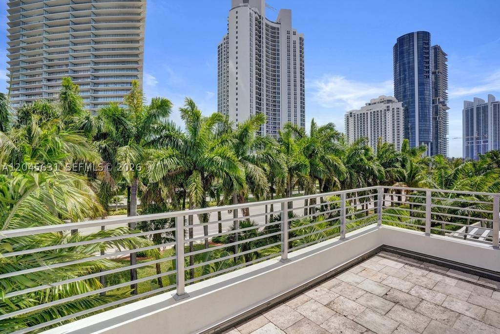 18985 Atlantic Blvd #0, Sunny Isles Beach FL 33160