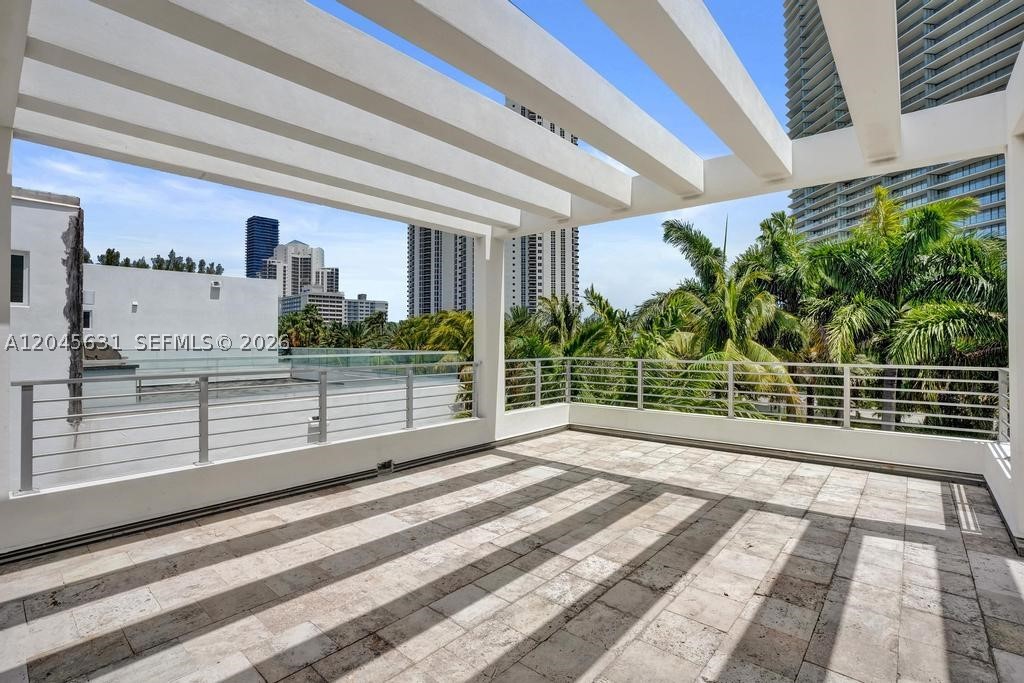 18985 Atlantic Blvd #0, Sunny Isles Beach FL 33160